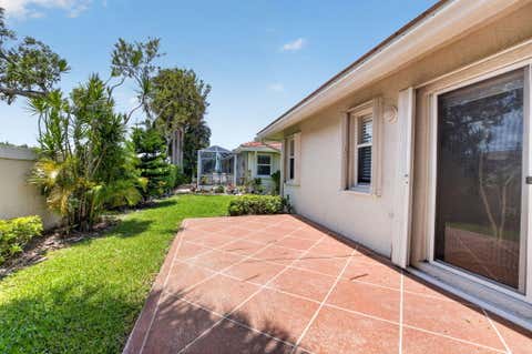 Tiny photo for 5582 Royal Lake Circle, Boynton Beach, FL 33437 (MLS # B26035429)
