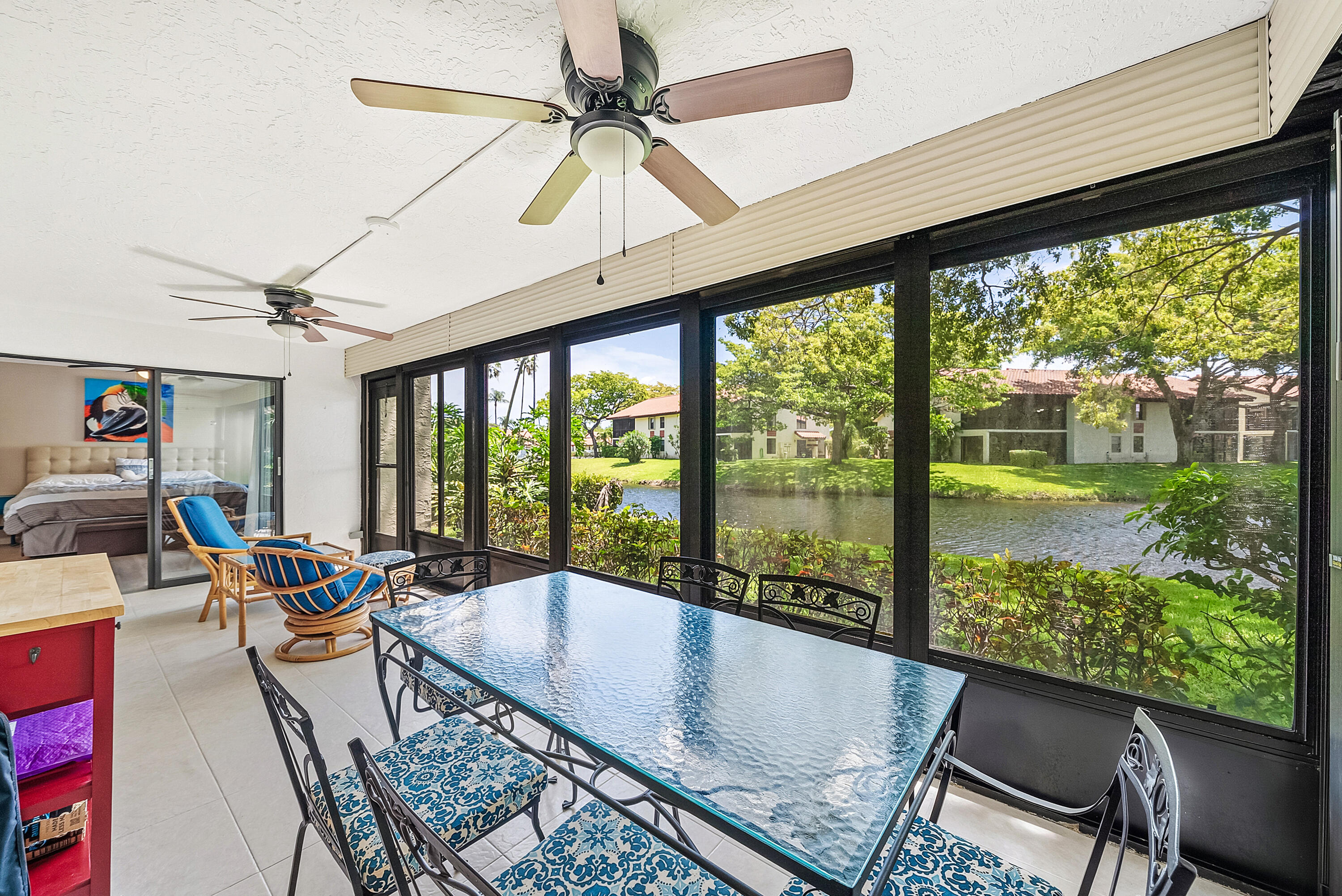 PALM CHASE - Residential