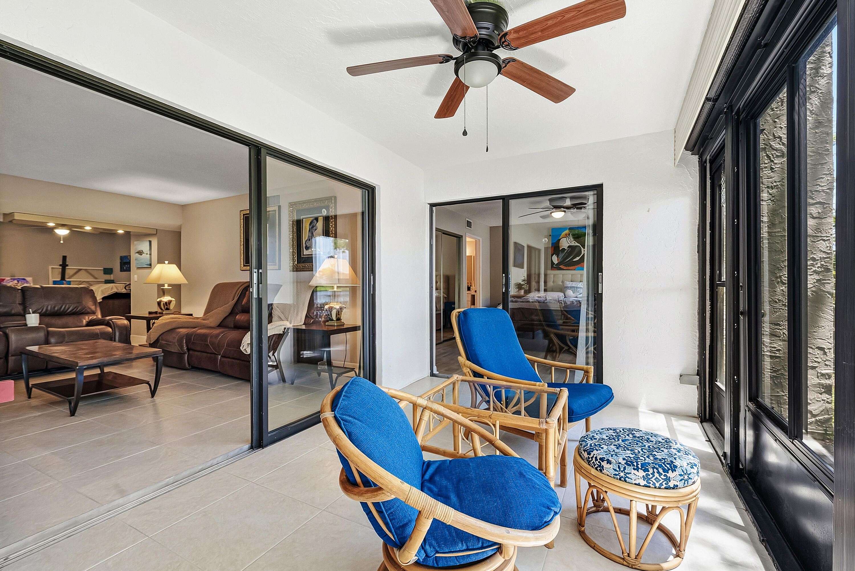 PALM CHASE - Residential