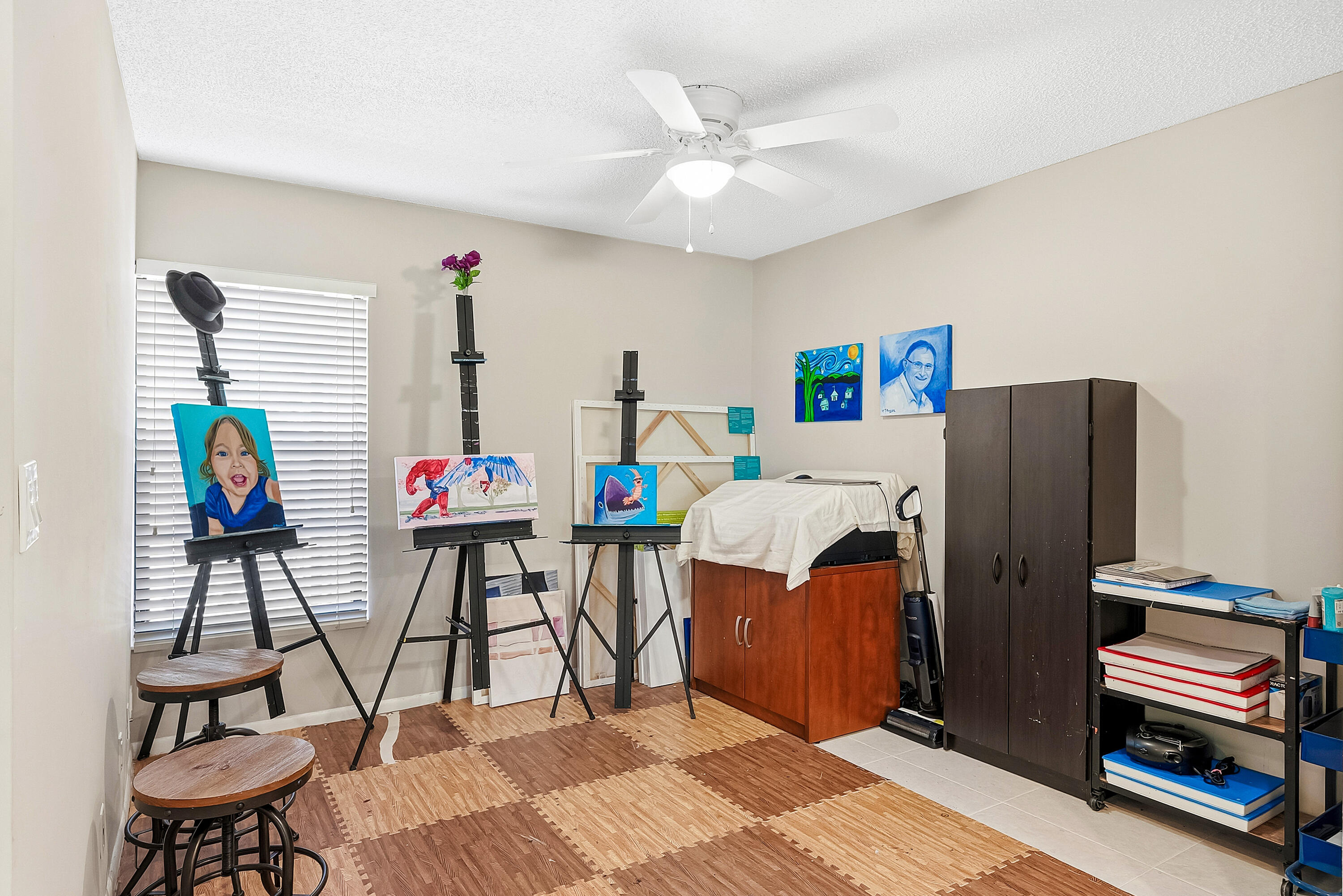 PALM CHASE - Residential