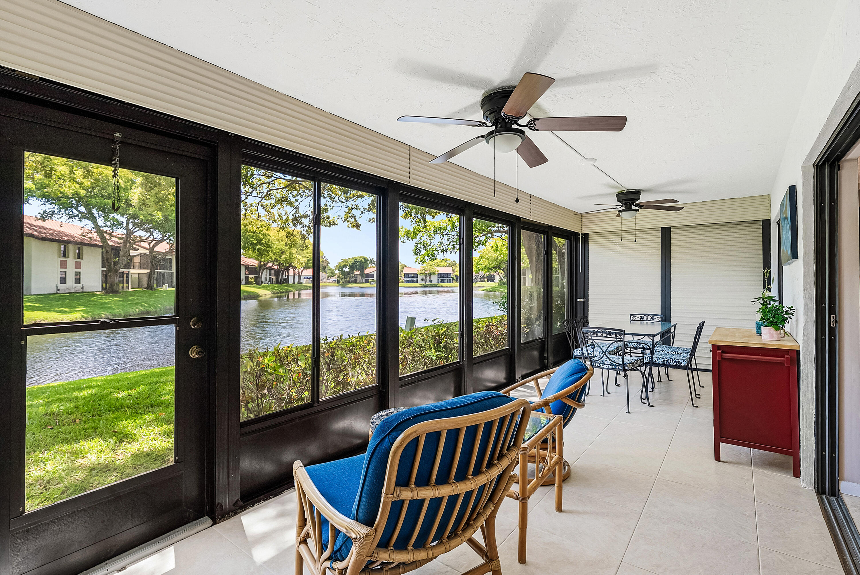 PALM CHASE - Residential