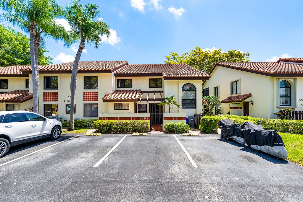 Photo of 10576 Tropic Palm Avenue #102, Boynton Beach, FL 33437 (MLS # B26017226)
