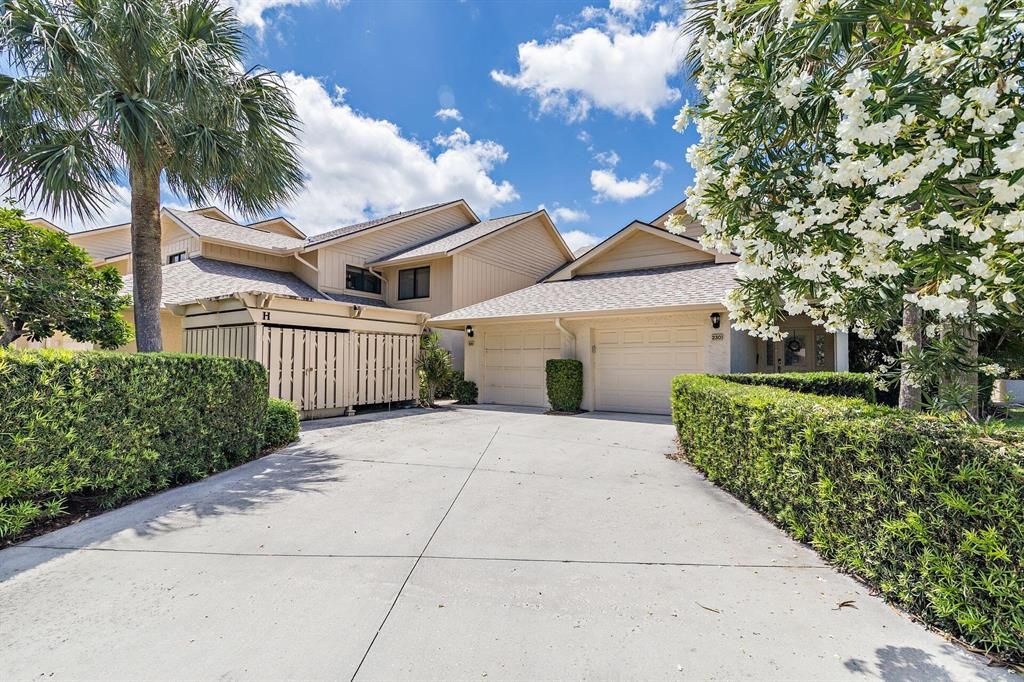 Photo of 17053 Waterbend Drive #130, Jupiter, FL 33477 (MLS # R10707908)