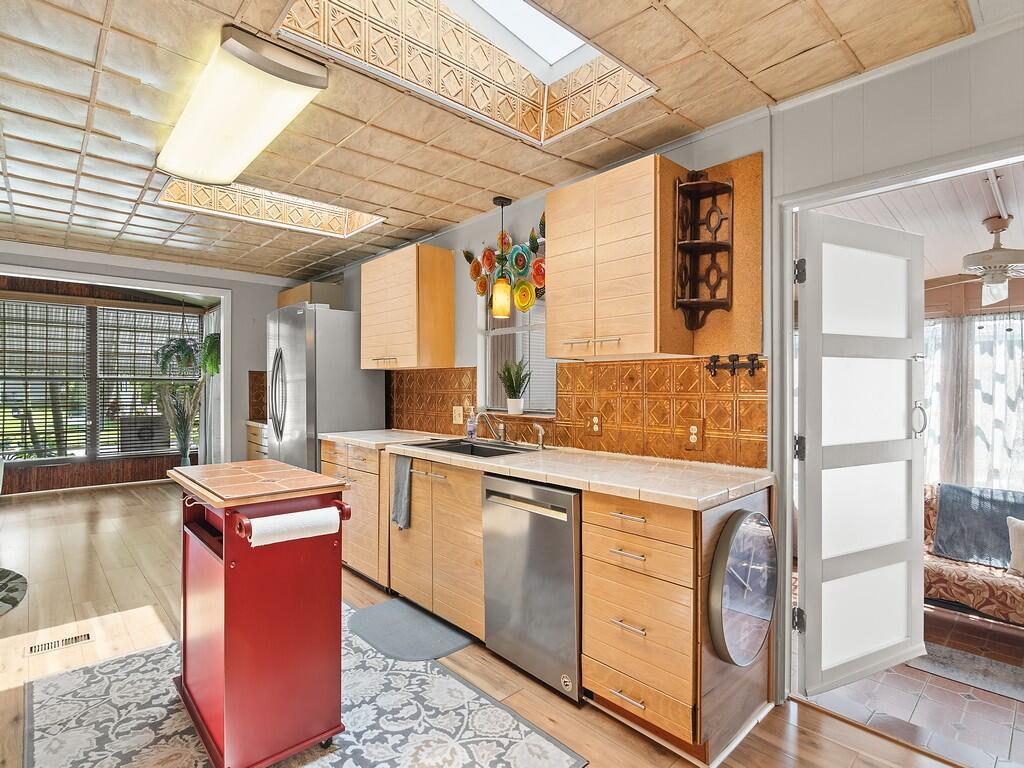 Pinelake Village - Residential