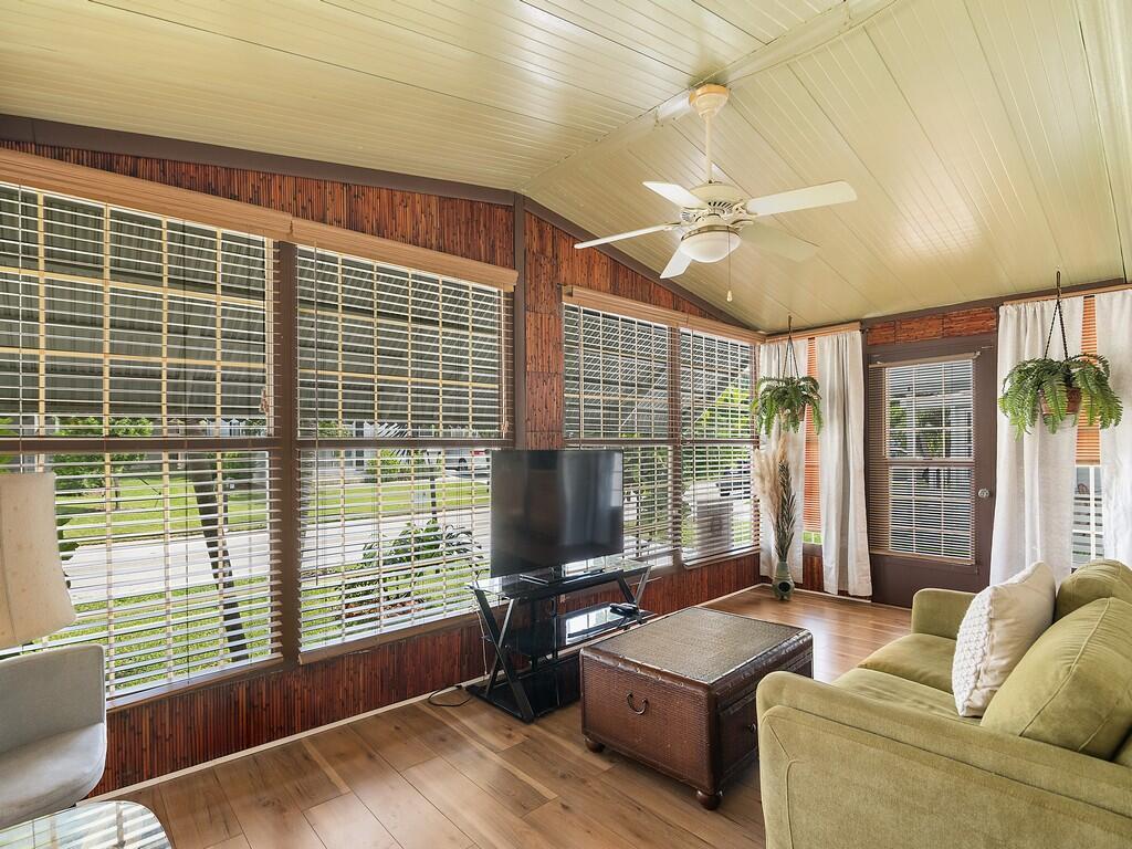 Pinelake Village - Residential