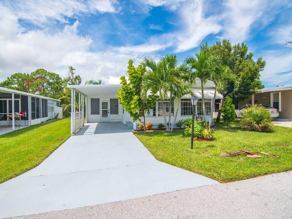 Photo of 4 N North Warner Drive, Jensen Beach, FL 34957 (MLS # R11126193)