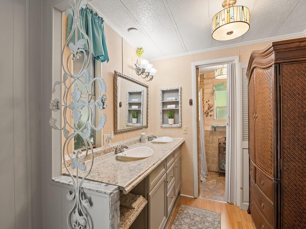 Pinelake Village - Residential