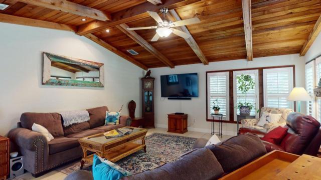 SUNNYLAND BEACH SEC 7 - Residential