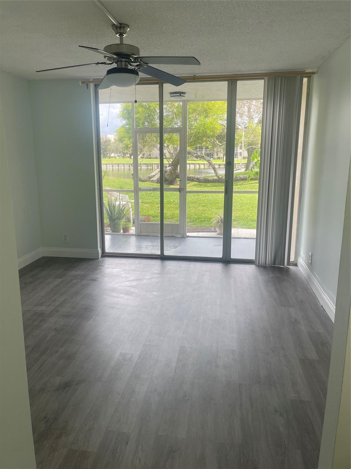 LIVE OAK - Residential Lease
