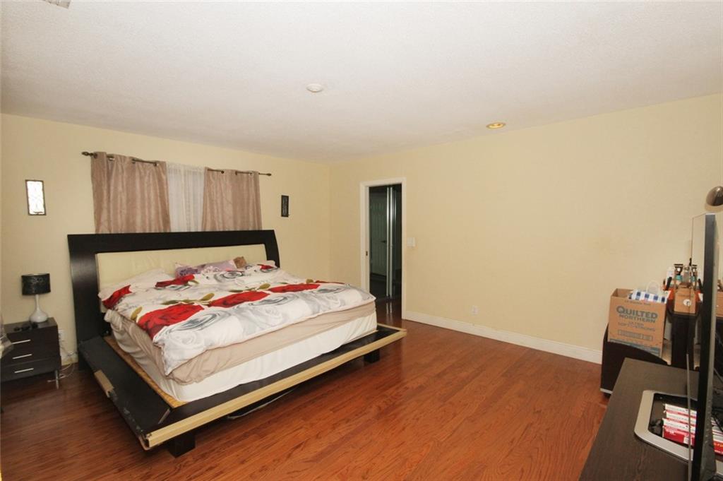 EMERALD HILLS 68-26 B - Residential