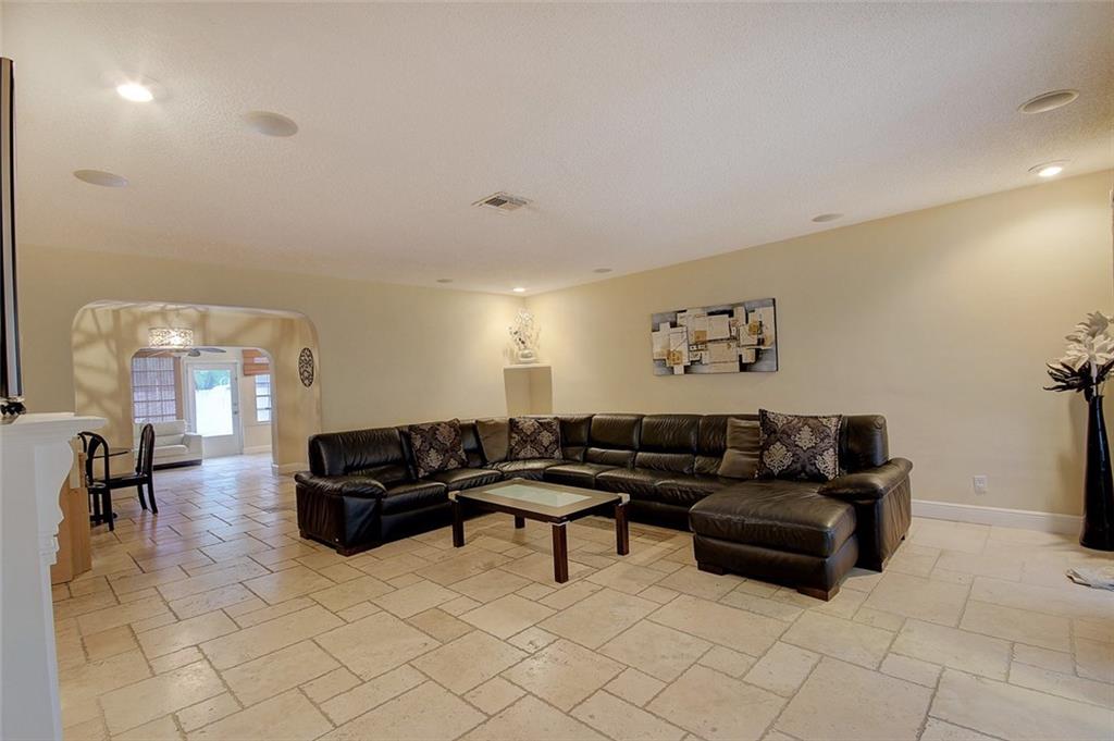 EMERALD HILLS 68-26 B - Residential