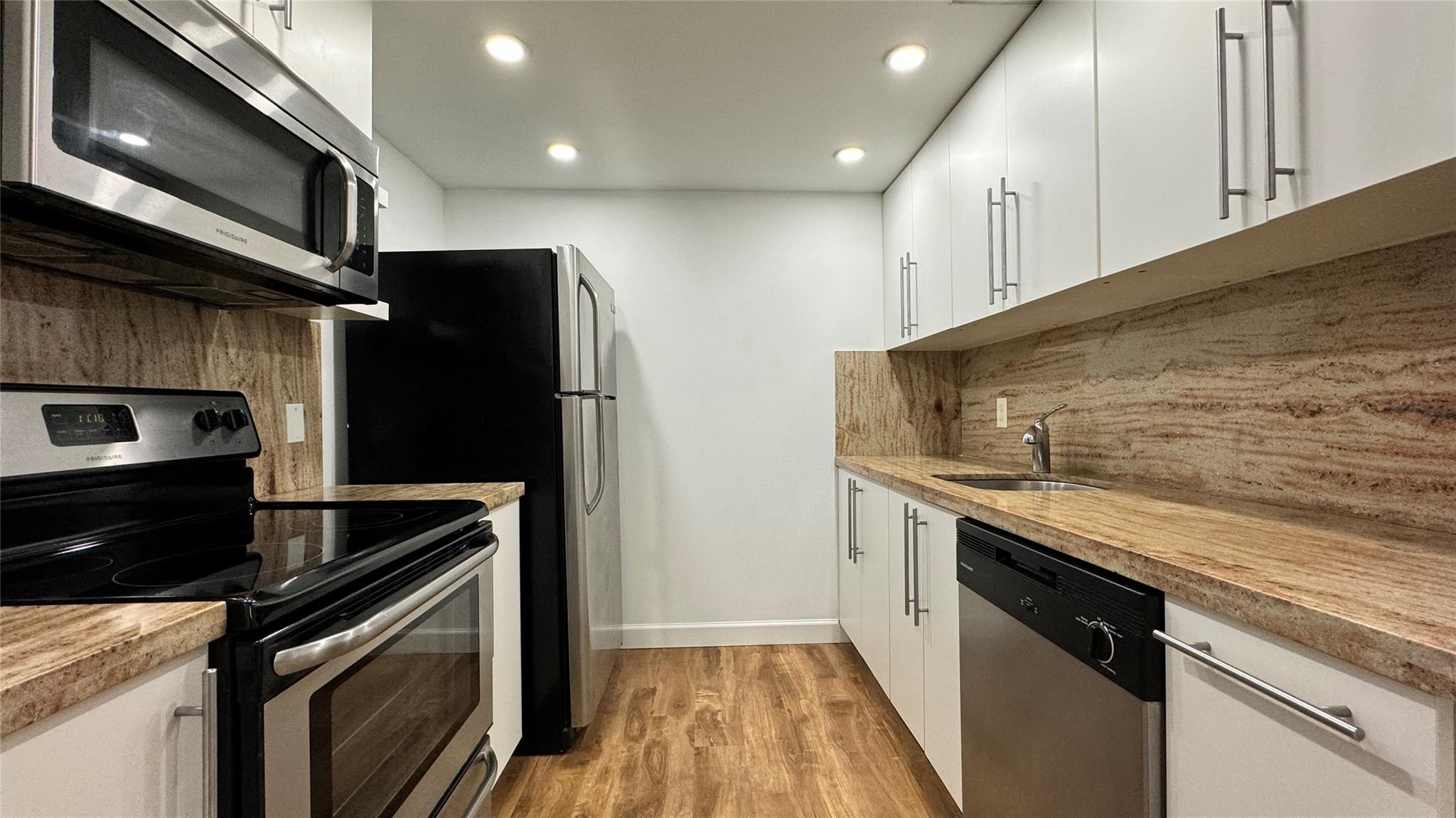 NEW HAMPTON - Residential