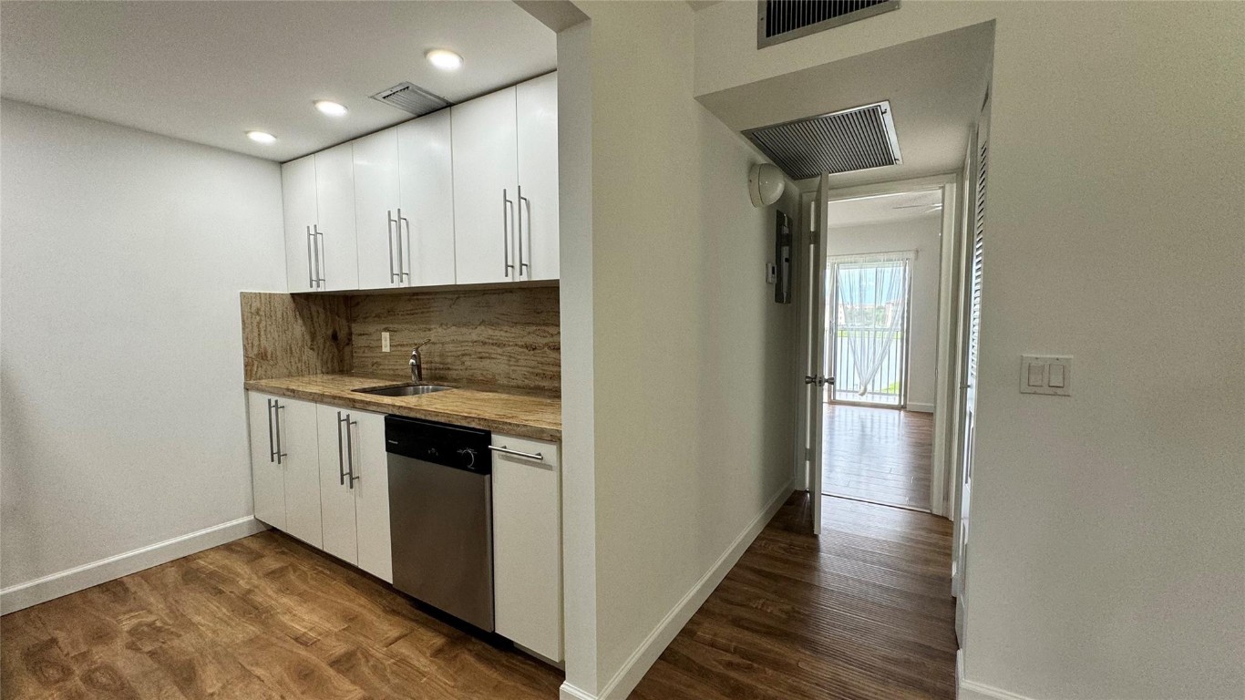 NEW HAMPTON - Residential