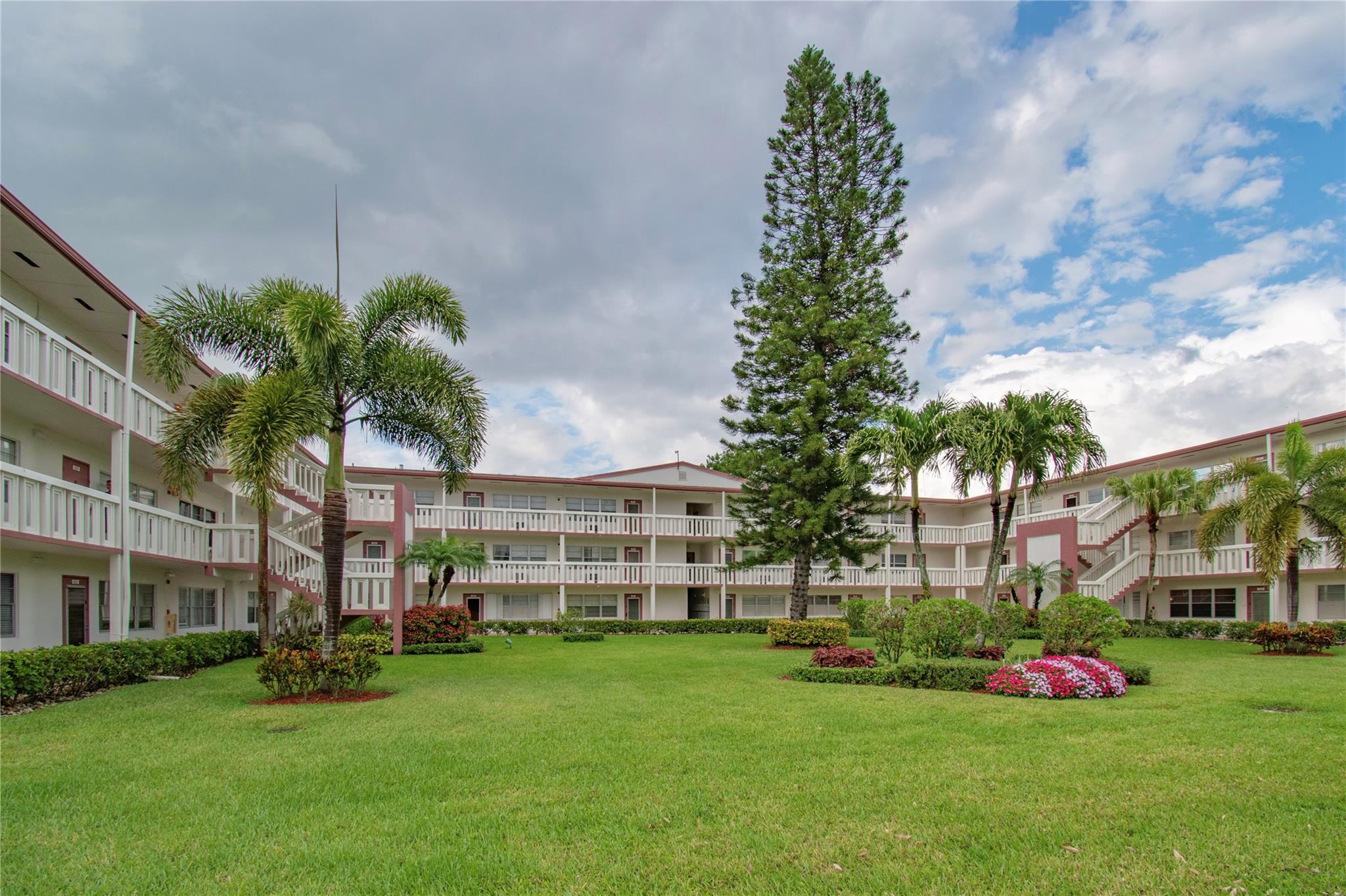 CENTURY VILLAGE- FANSHAW - Residential