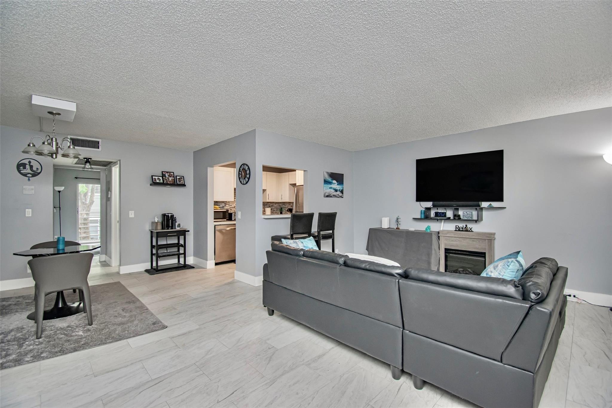 CENTURY VILLAGE- FANSHAW - Residential