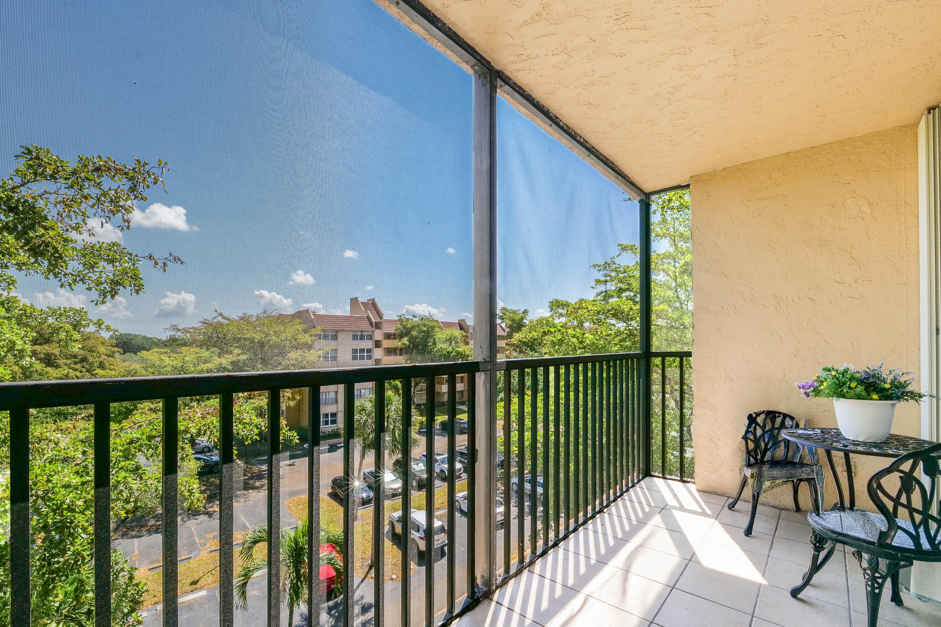 3771 Environ Boulevard 550