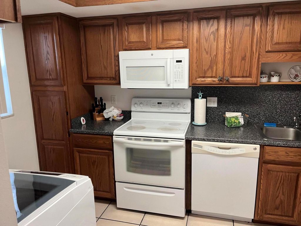 Photo of 323 Leeward Lane #105, Fort Pierce, FL 34949 (MLS # R11056036)