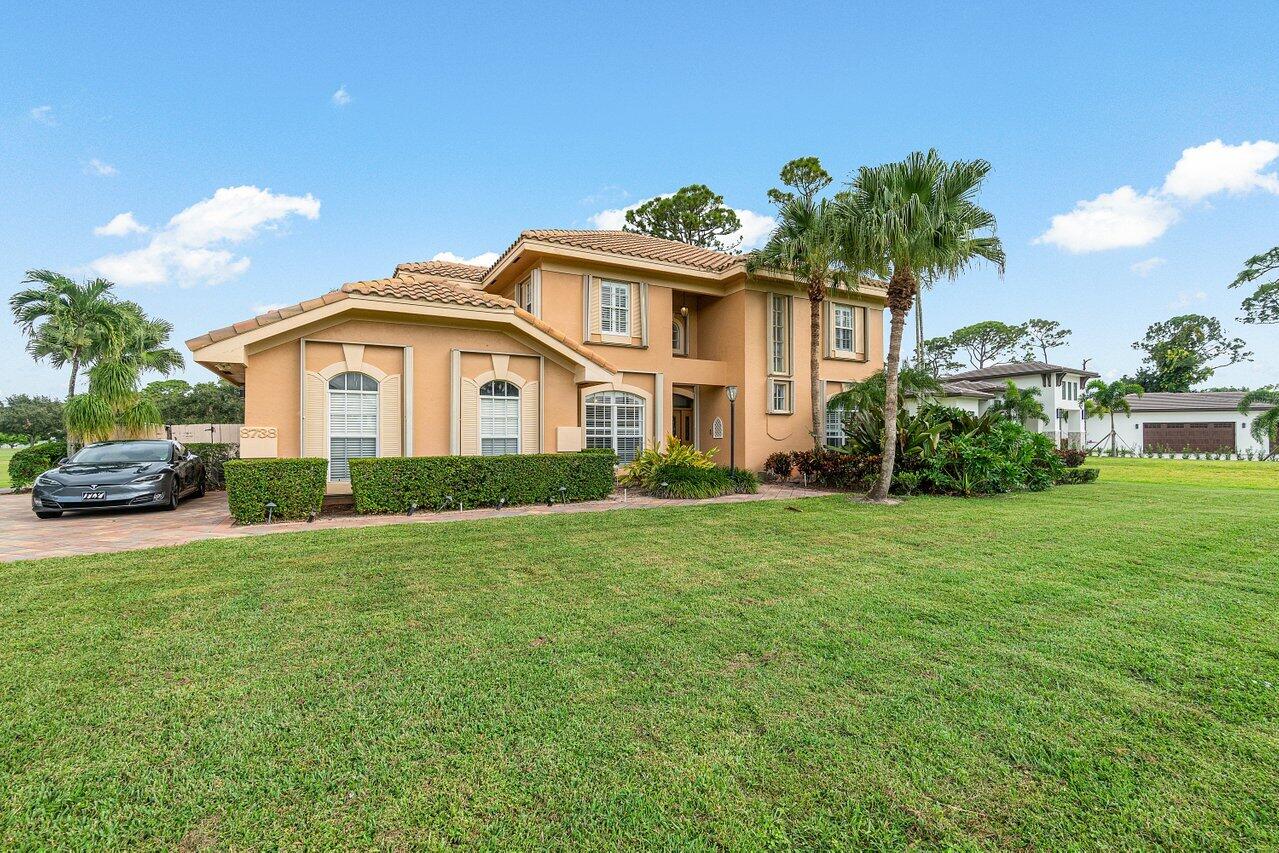 8738 Marlamoor Lane