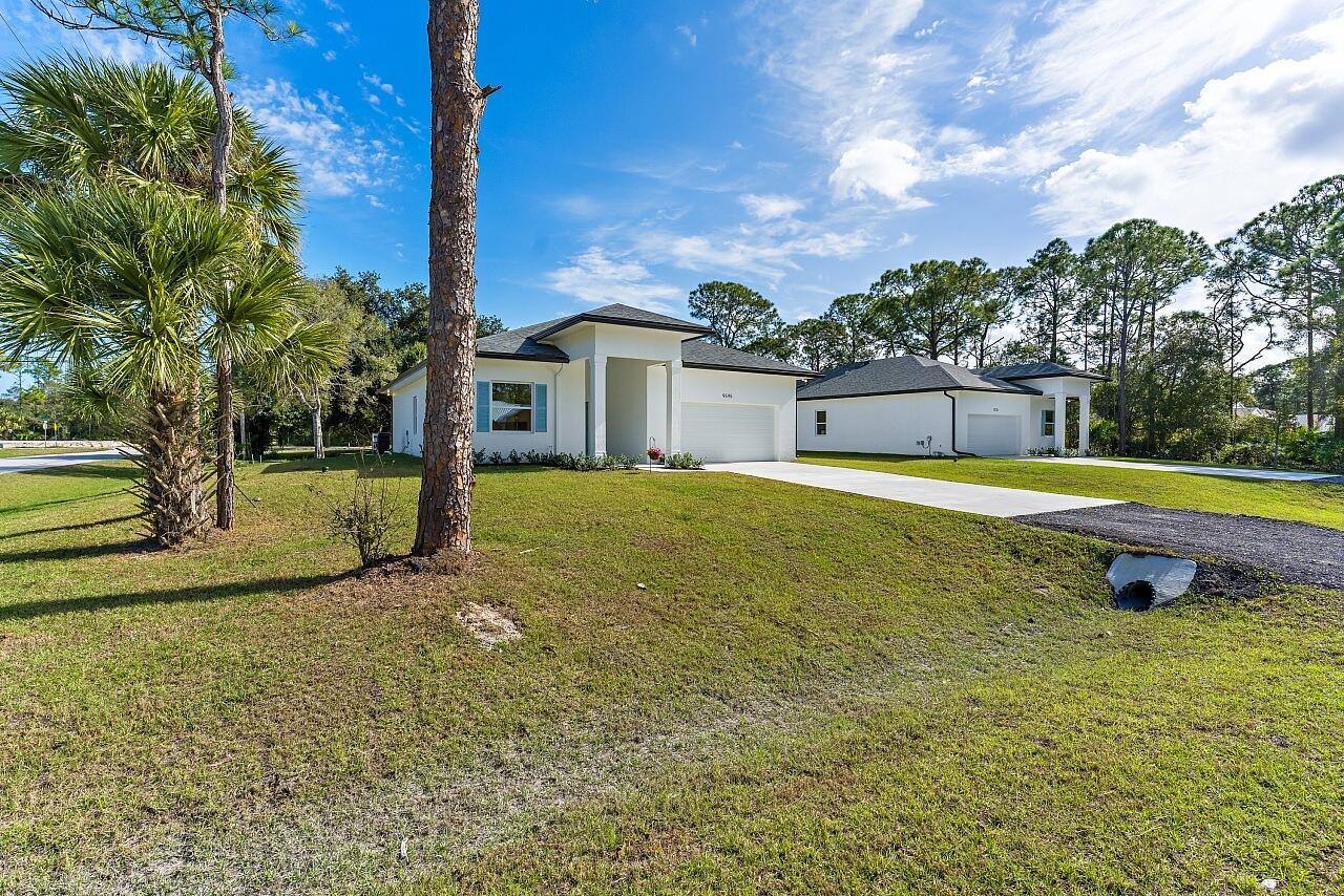 VERO LAKE ESTATES UNIT G - Residential