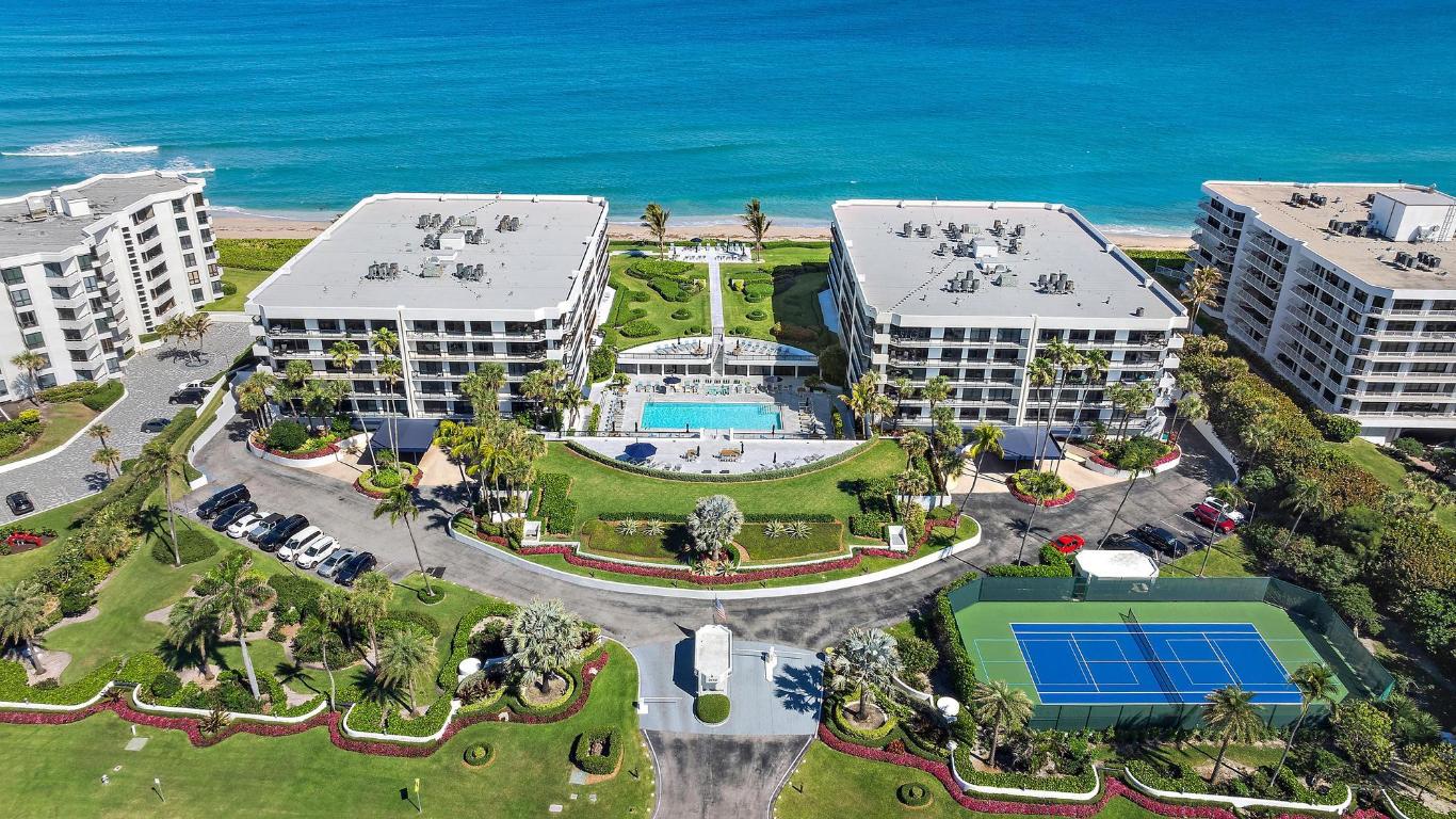 CARLTON PLACE CONDO - Residential