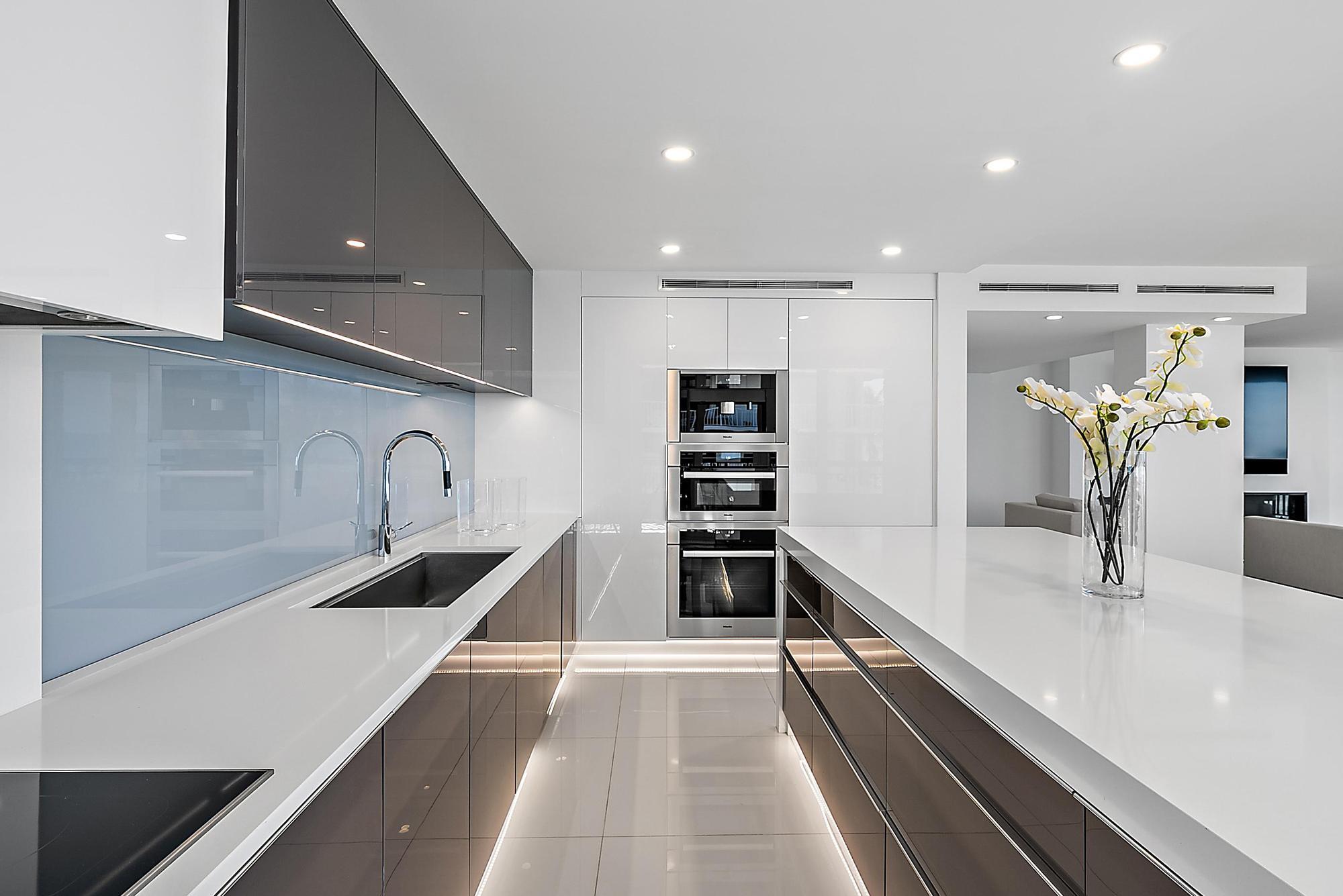 CARLTON PLACE CONDO - Residential