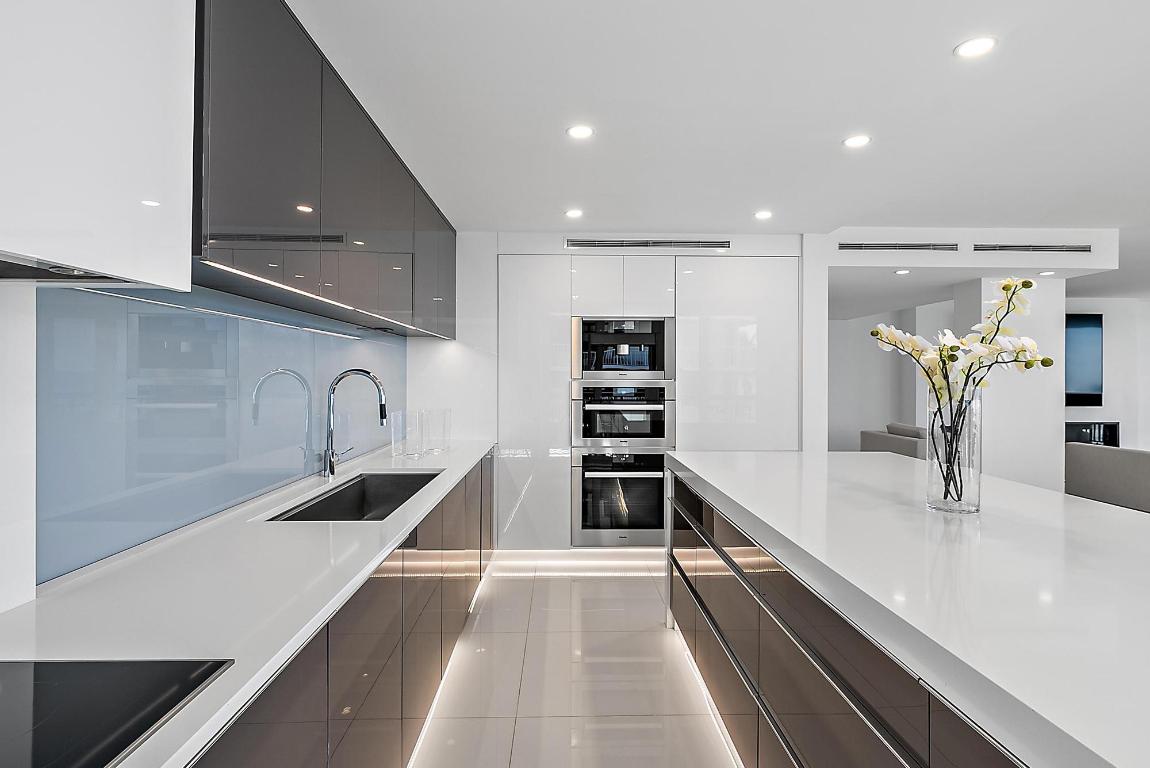 CARLTON PLACE CONDO - Residential