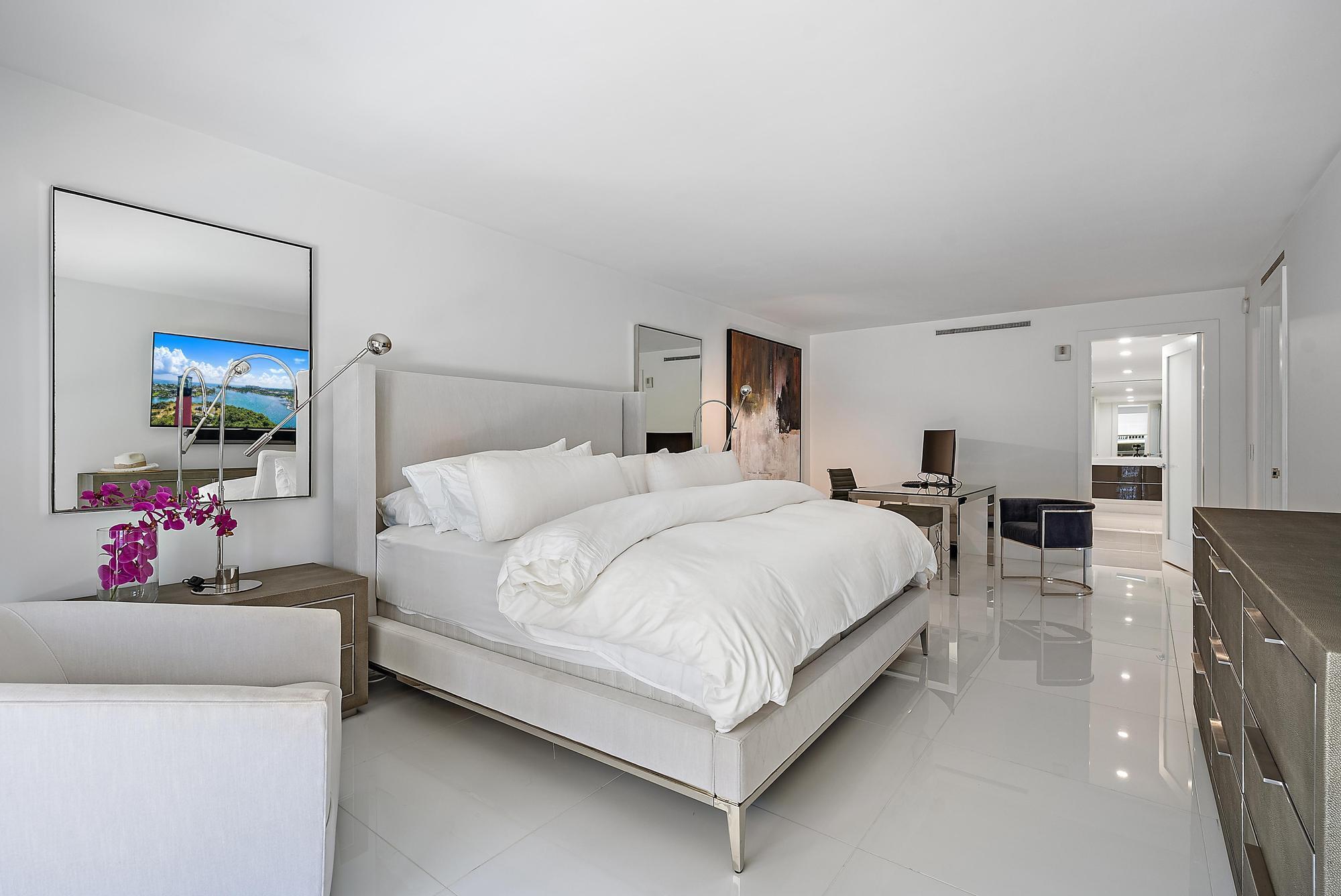 CARLTON PLACE CONDO - Residential