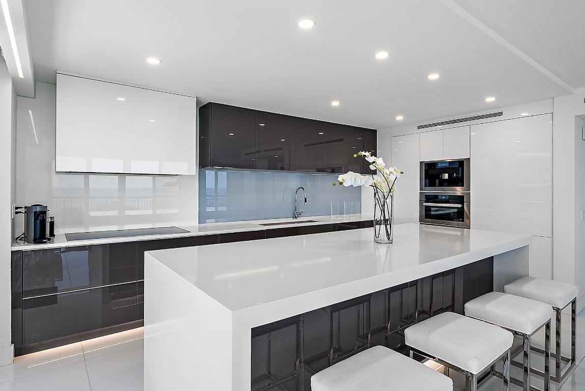 CARLTON PLACE CONDO - Residential