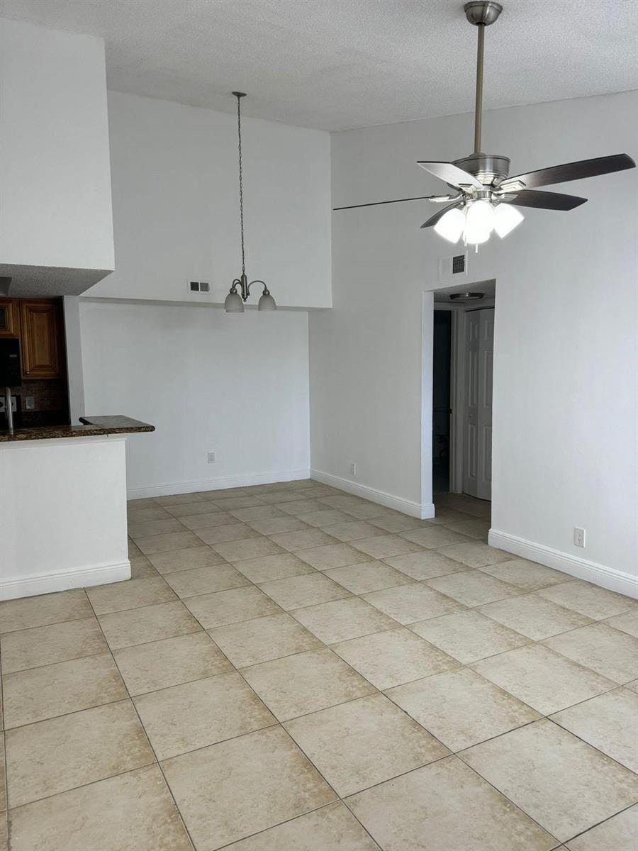 5654 Rock Island Rd 233