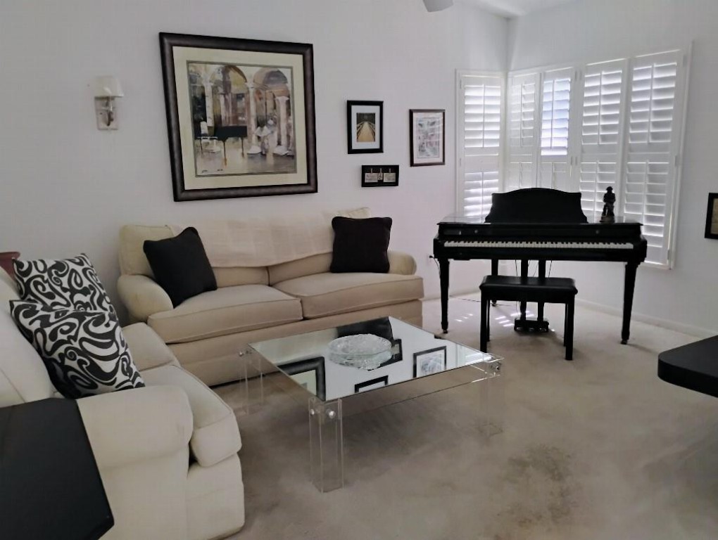 Villas Willow Bend - Residential