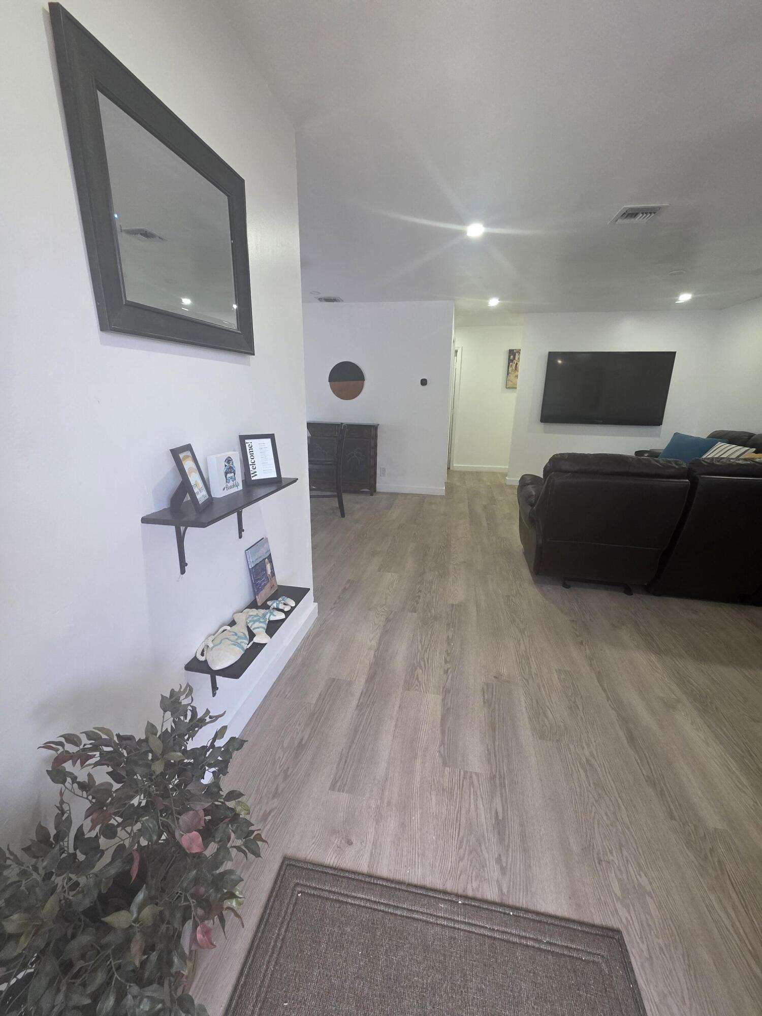 SOUTHRIDGE - Residential Lease