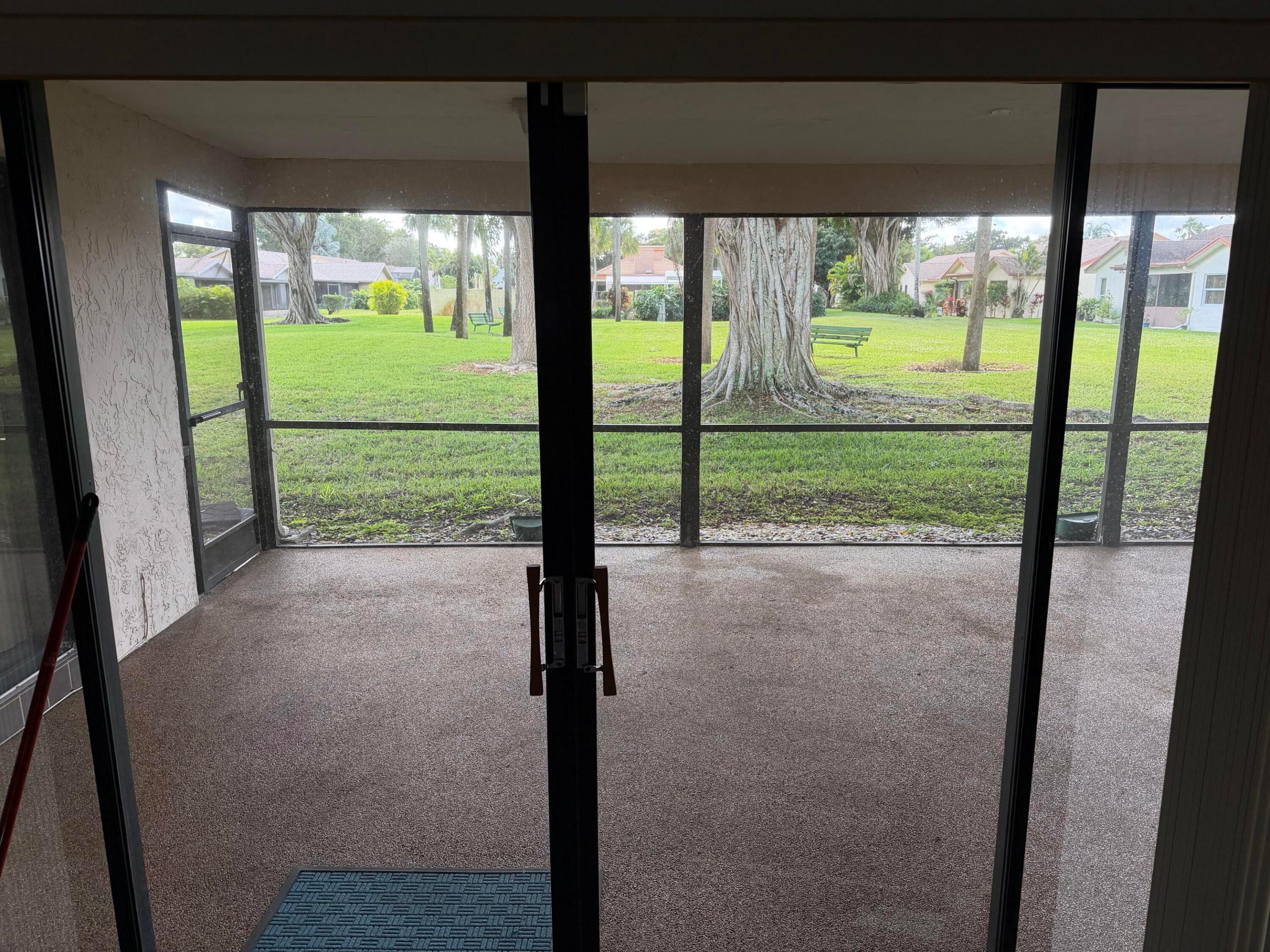 10522 Greenbriar Court