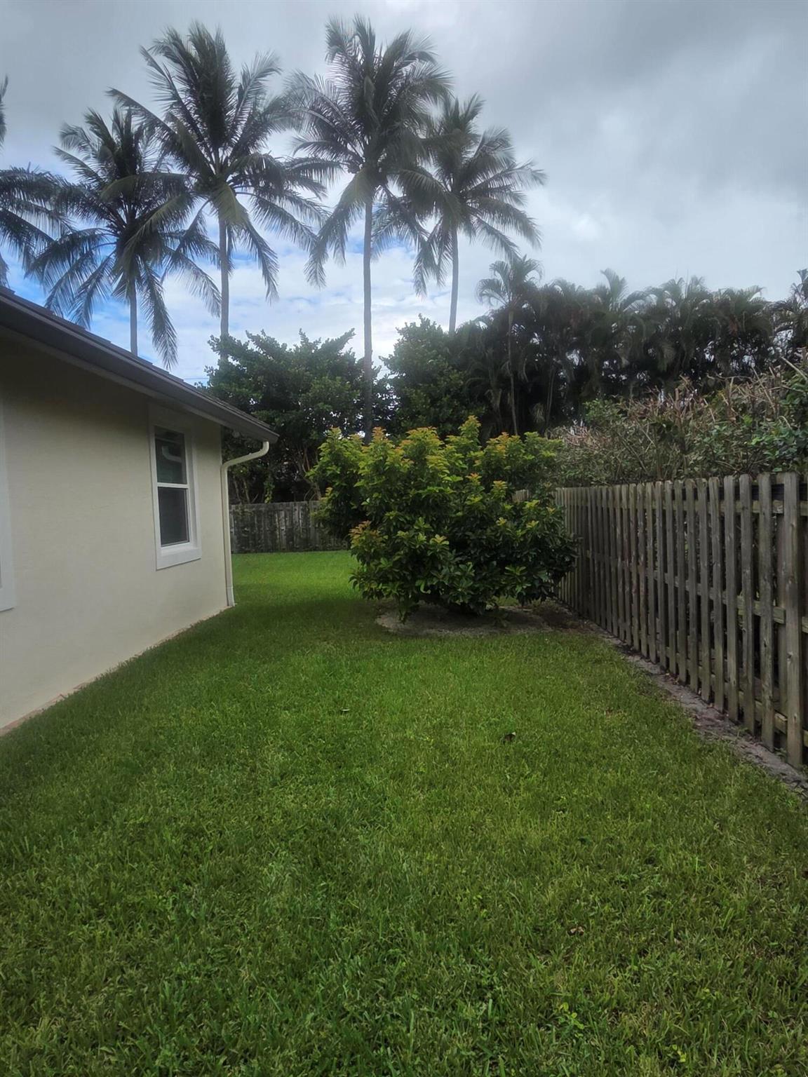 JUPITER RIVER ESTATES - Residential Lease