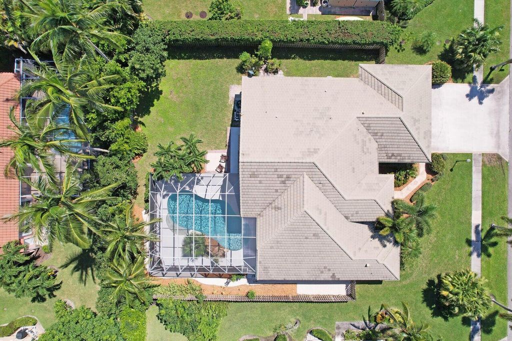 Photo of 18969 SE Kokomo Lane, Jupiter, FL 33458 (MLS # R11125298)