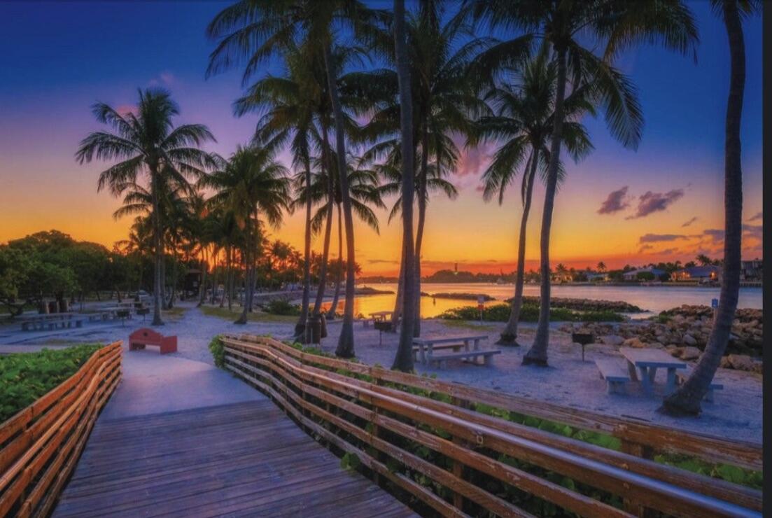 RIVERSIDE DRIVE PARK SEC A - Residential