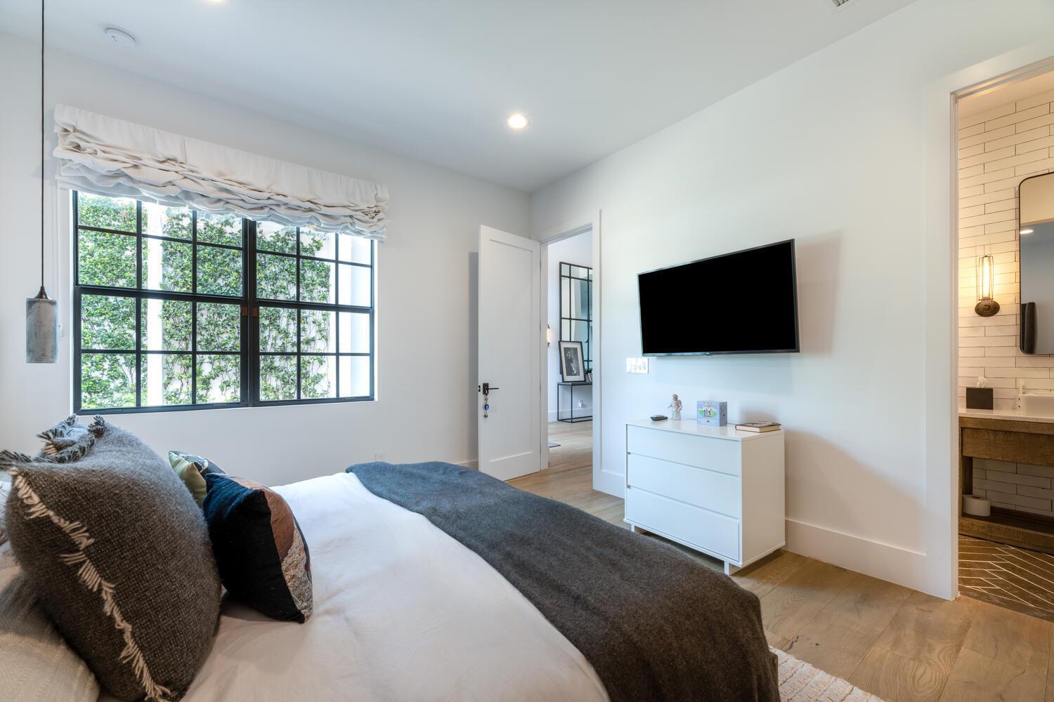 HUNTERS CHASE OF PALM BEA - Residential