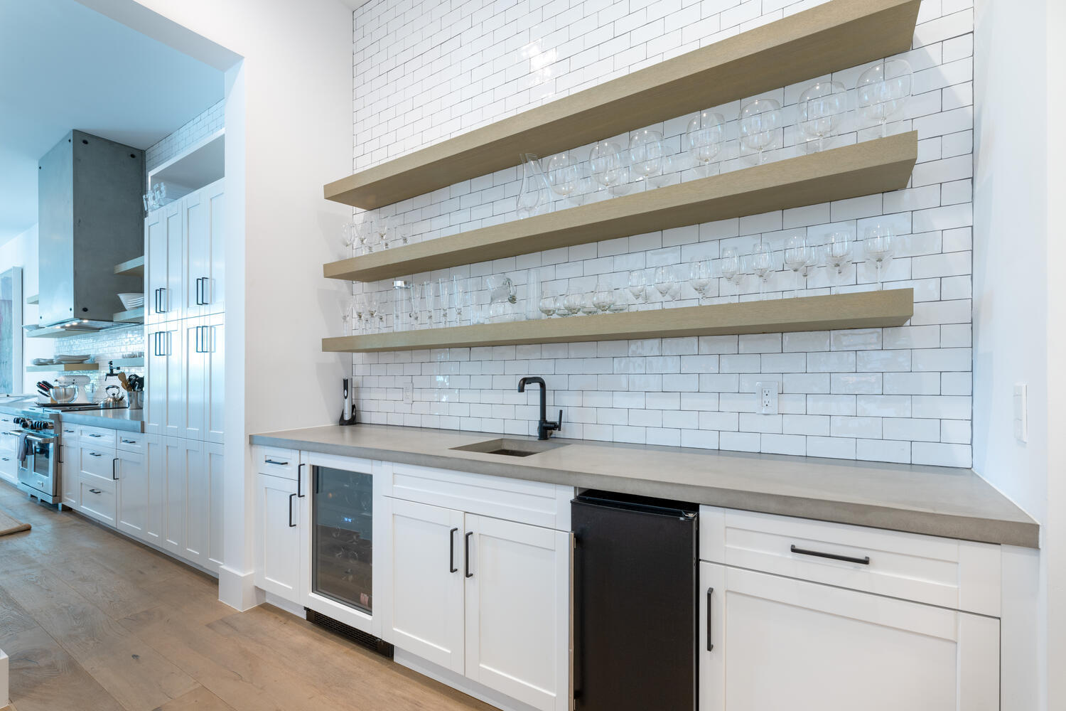 HUNTERS CHASE OF PALM BEACH POLO & COUNT - Residential