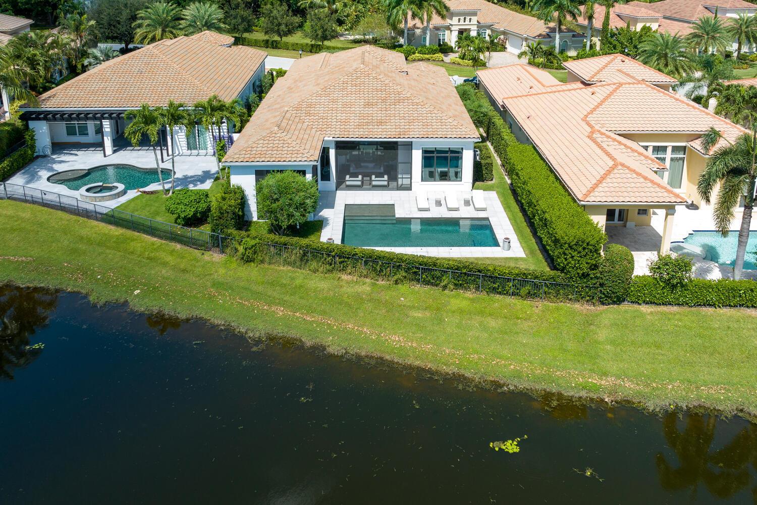 HUNTERS CHASE OF PALM BEA - Residential