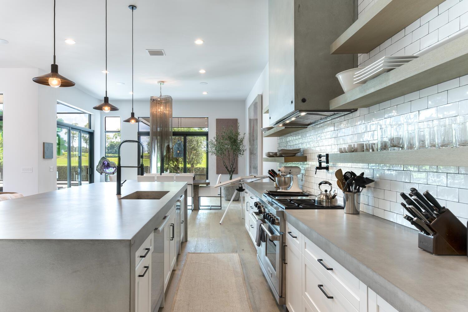 HUNTERS CHASE OF PALM BEA - Residential