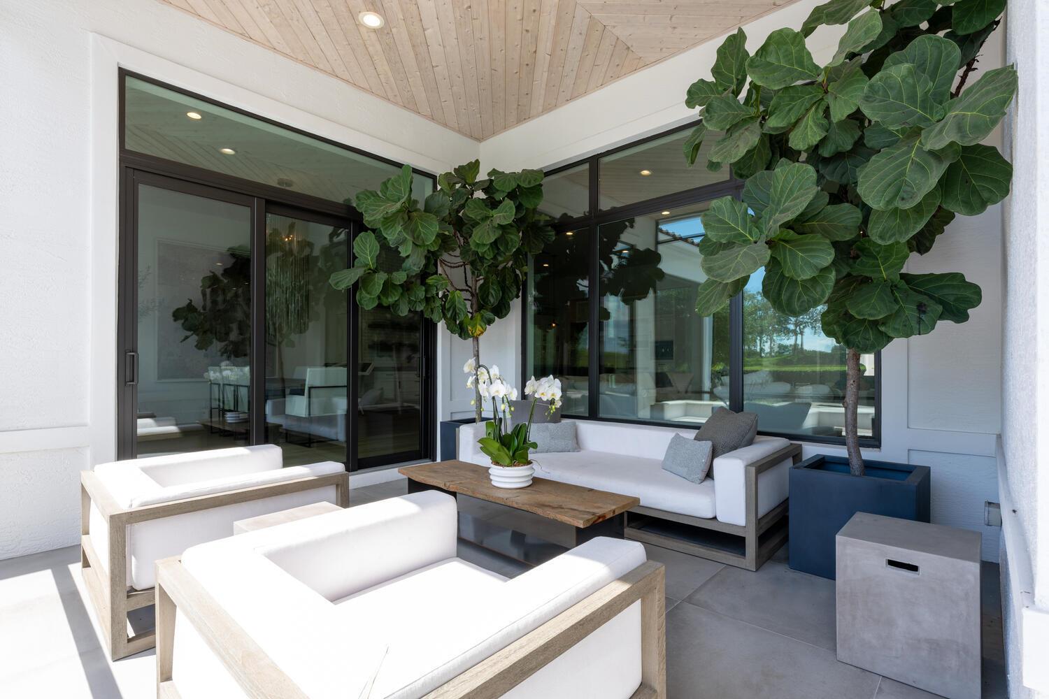 HUNTERS CHASE OF PALM BEA - Residential