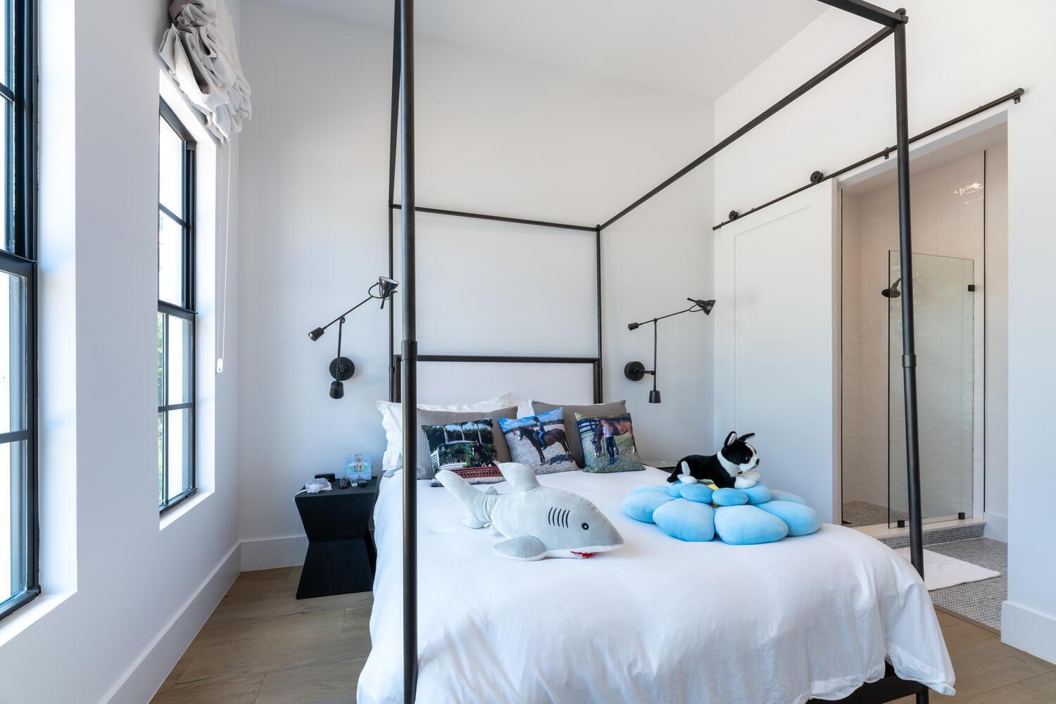 HUNTERS CHASE OF PALM BEA - Residential