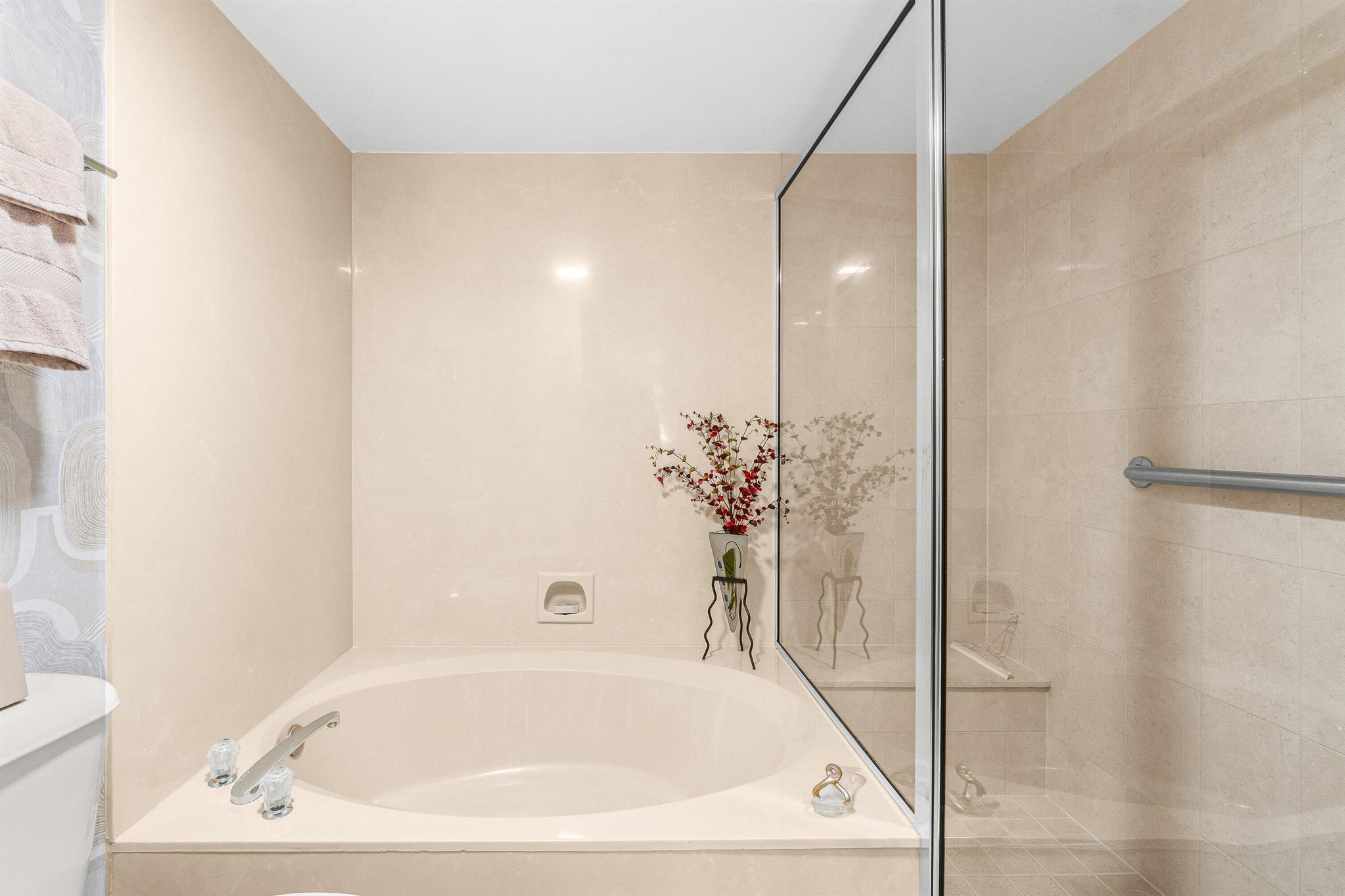 BOCA DELRAY I-III CONDO S - Residential