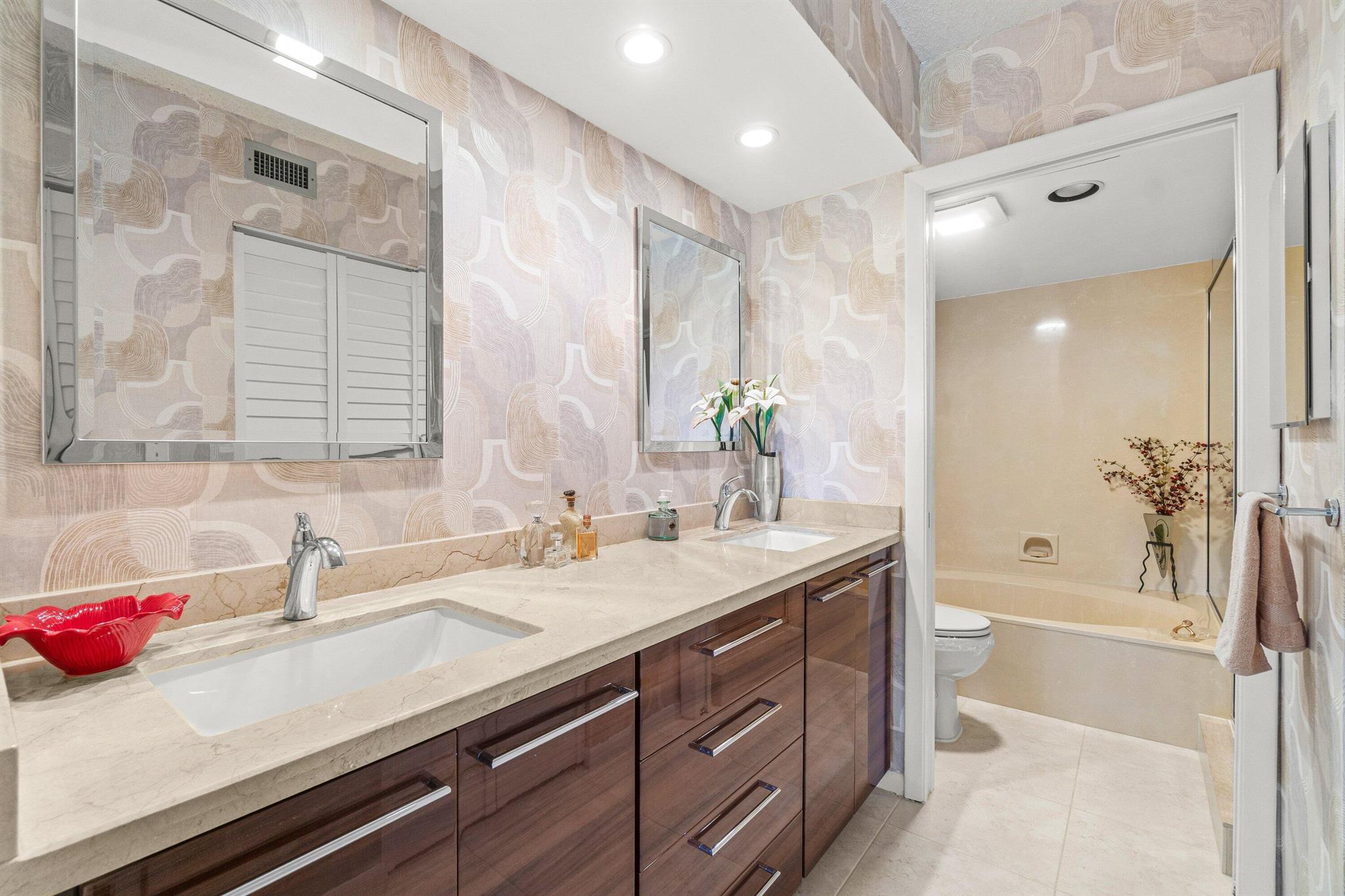 BOCA DELRAY I-III CONDO S - Residential