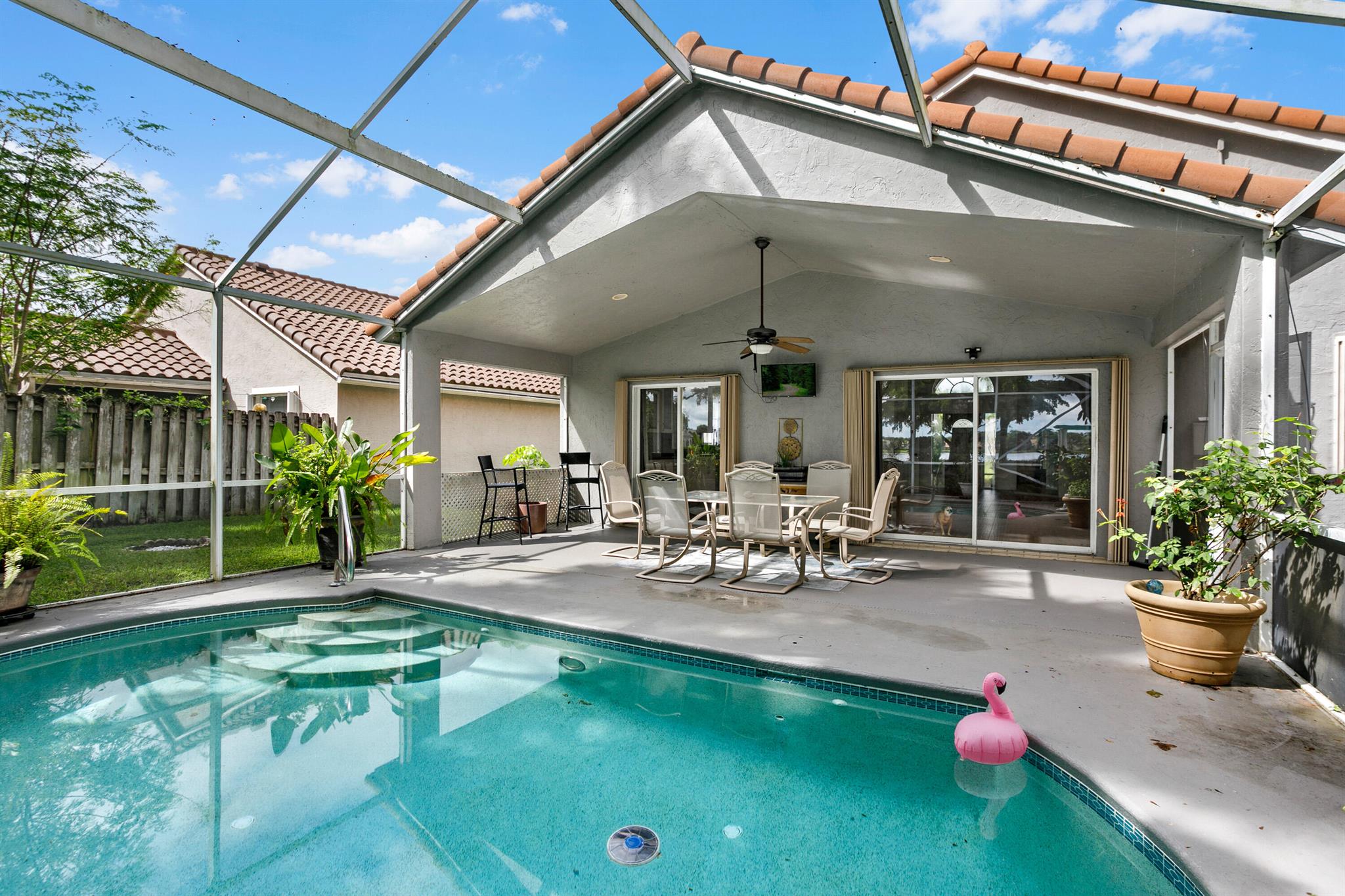 1963 Oak Berry Circle
