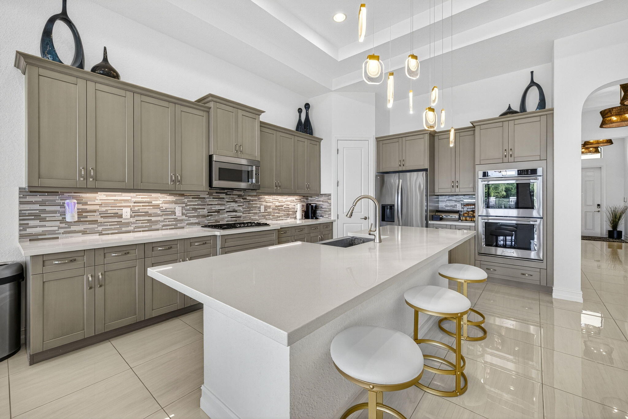 PALM MEADOWS ESTATES - Residential