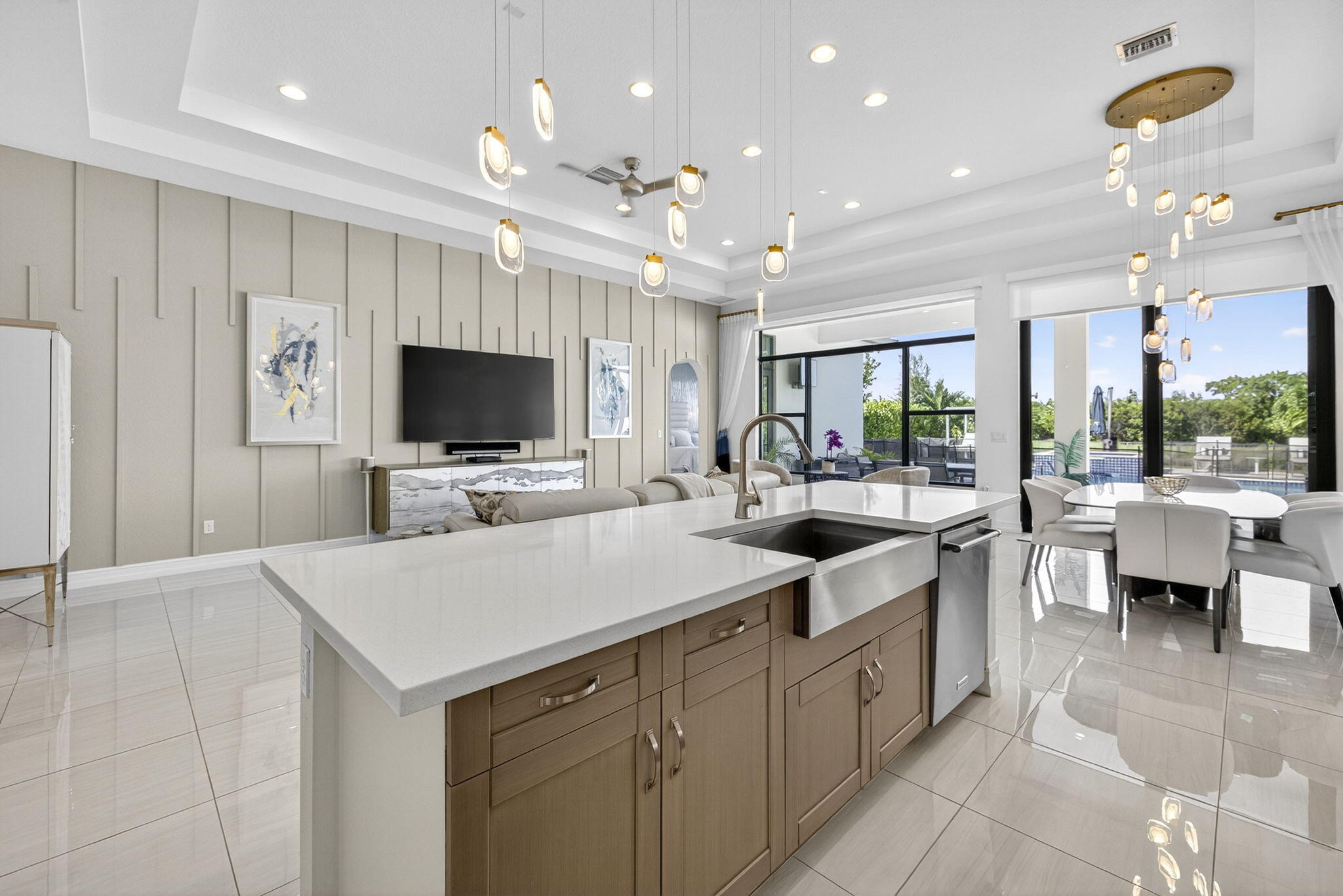 PALM MEADOWS ESTATES - Residential