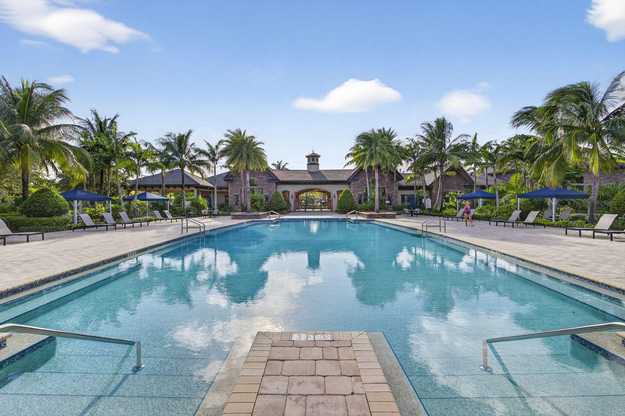 PALM MEADOWS ESTATES - Residential