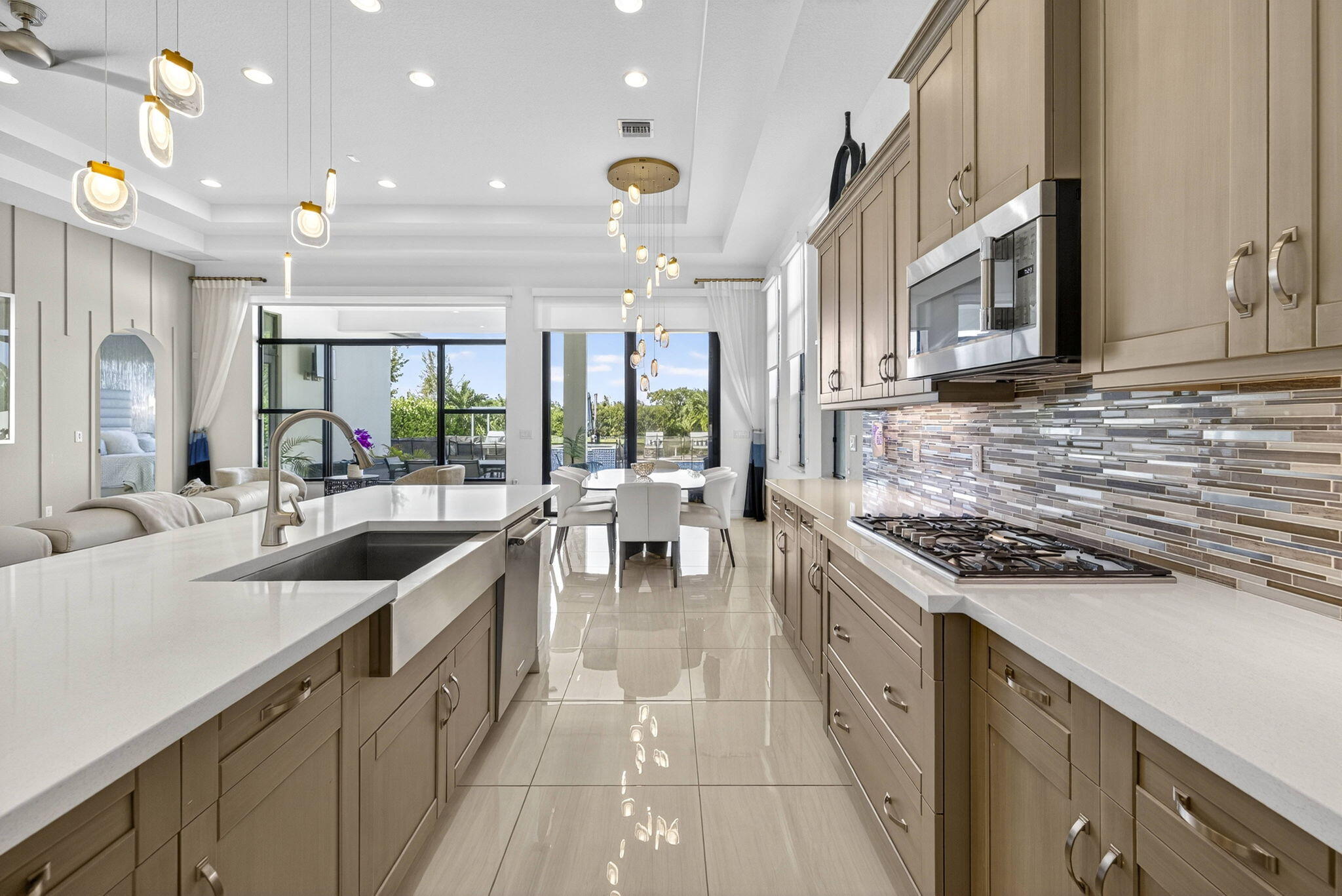PALM MEADOWS ESTATES - Residential