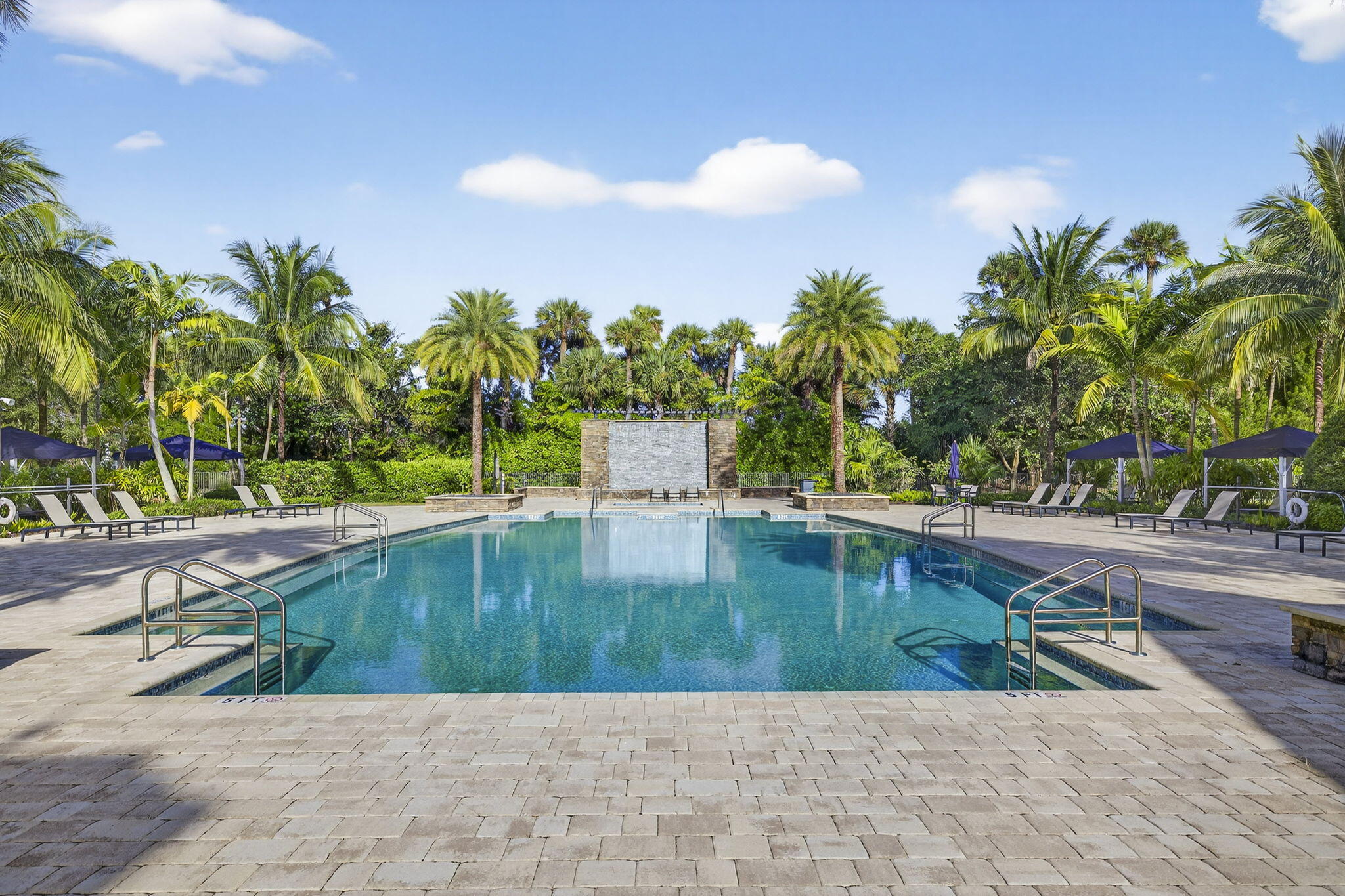PALM MEADOWS ESTATES - Residential
