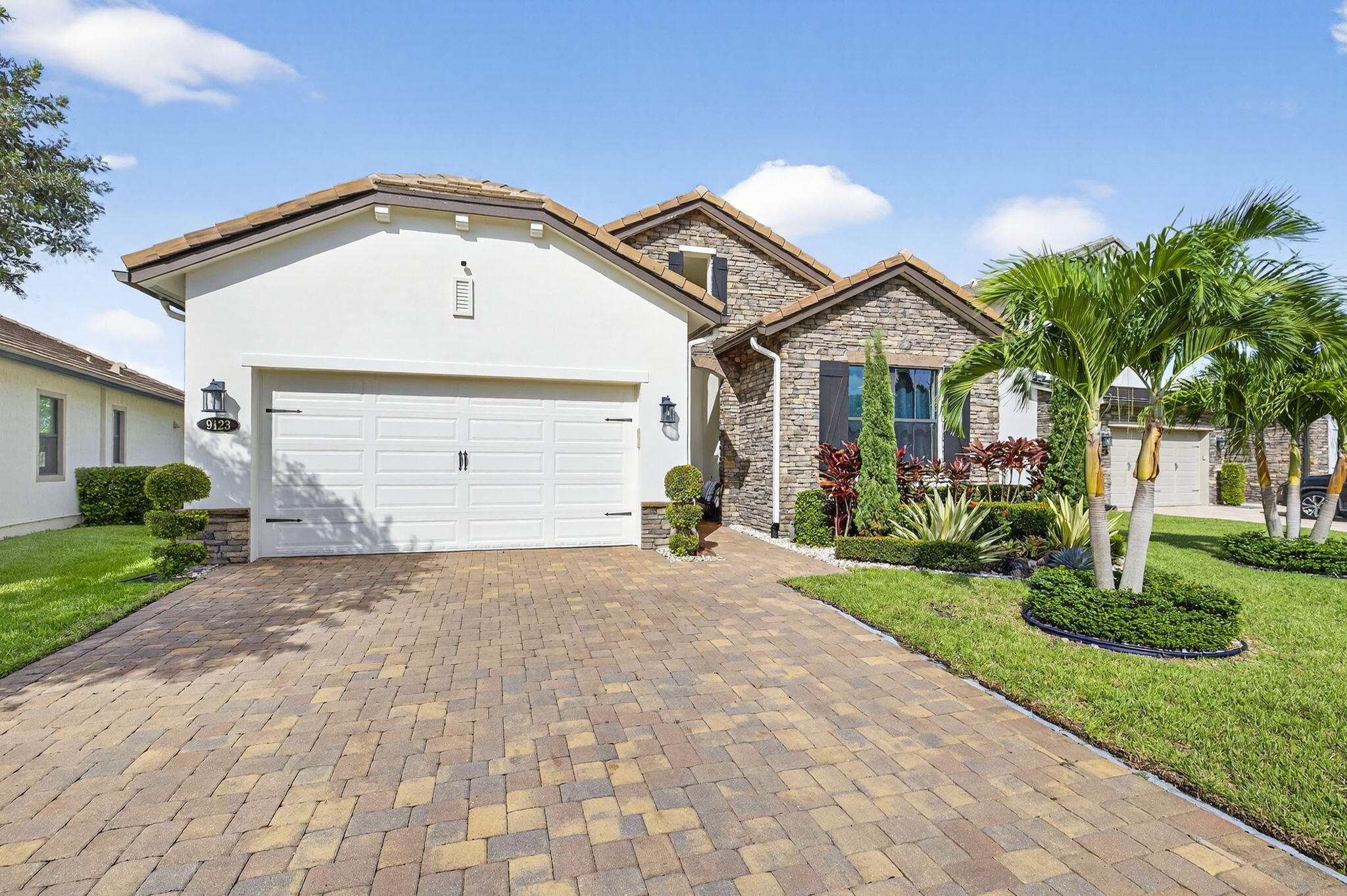 PALM MEADOWS ESTATES - Residential